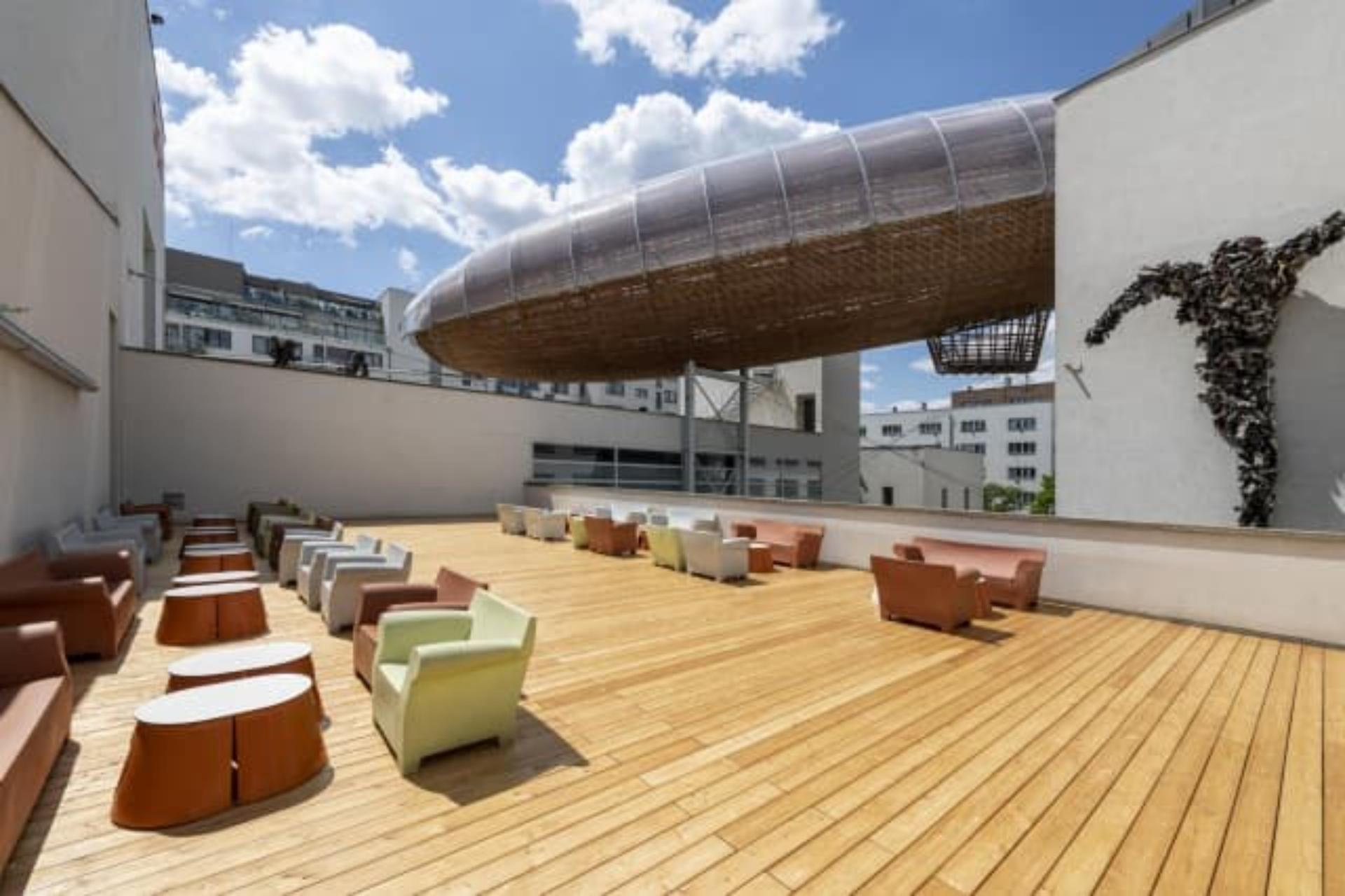 Café & Terrace