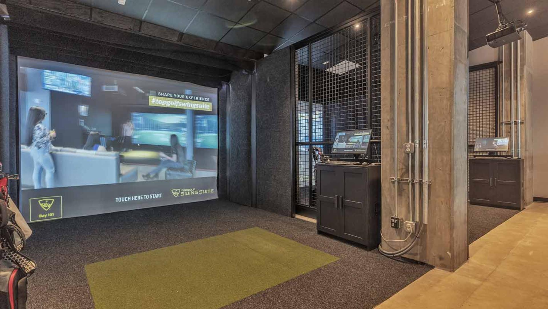 Top Golf Bay 1