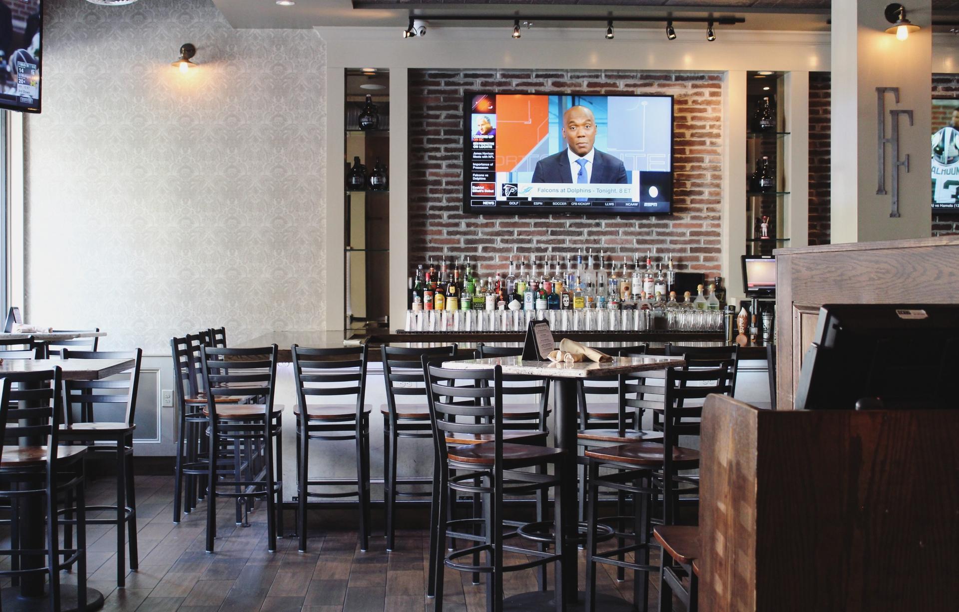 The 8 Best Sports Bars In Philly