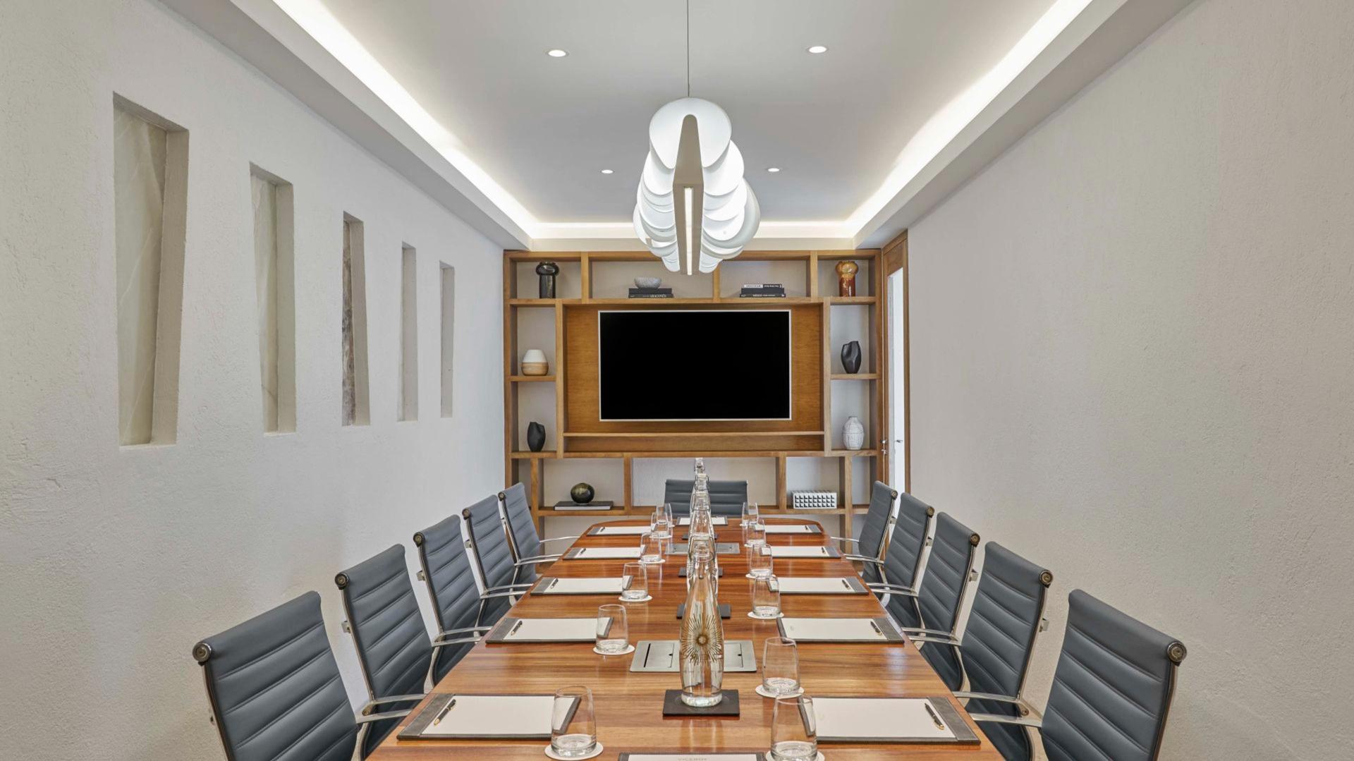 Josefino Boardroom