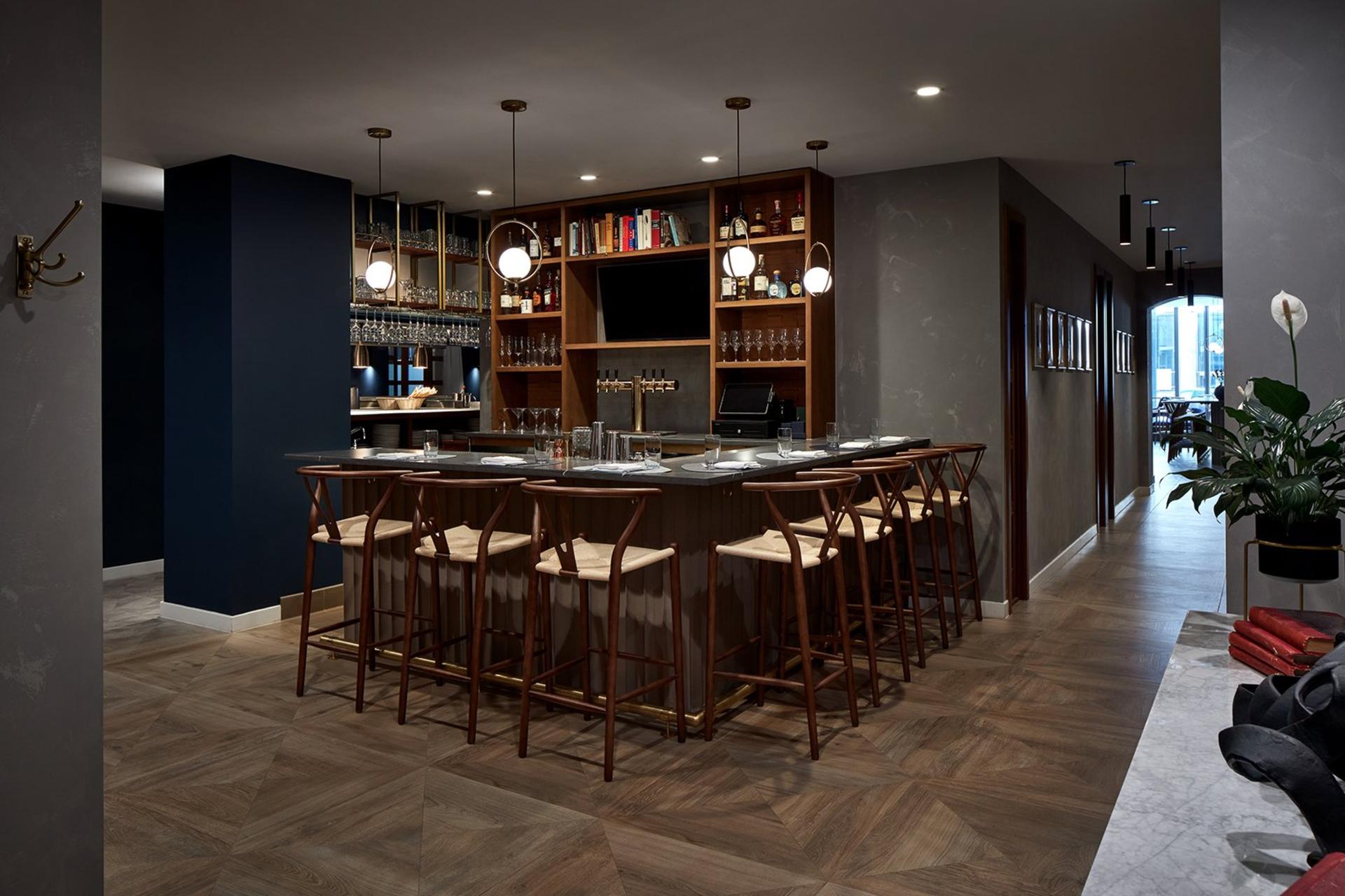 Back Bar