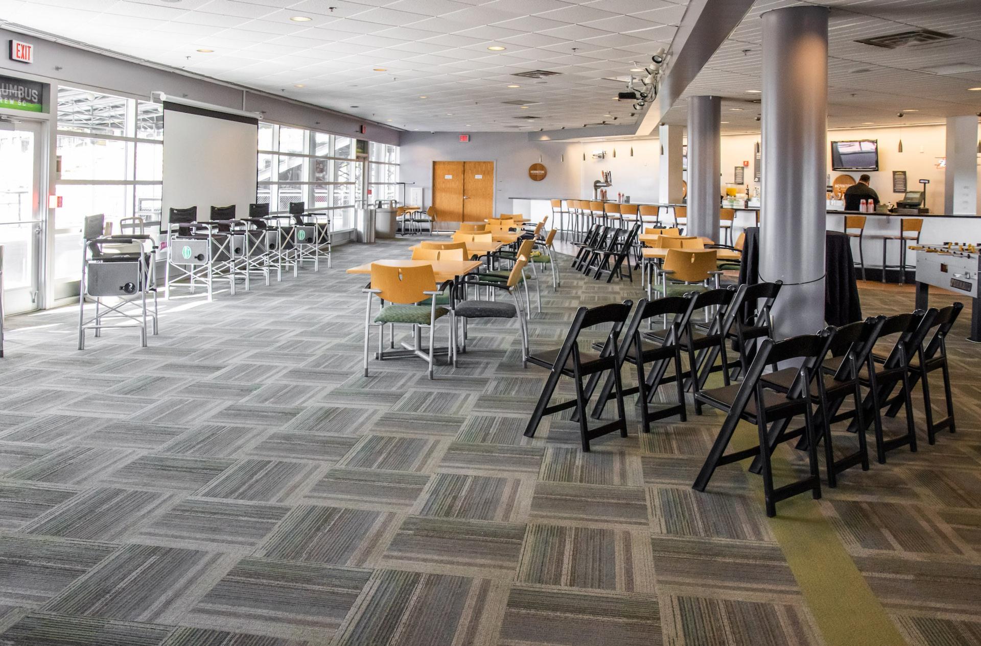 Upper 90 Lounge