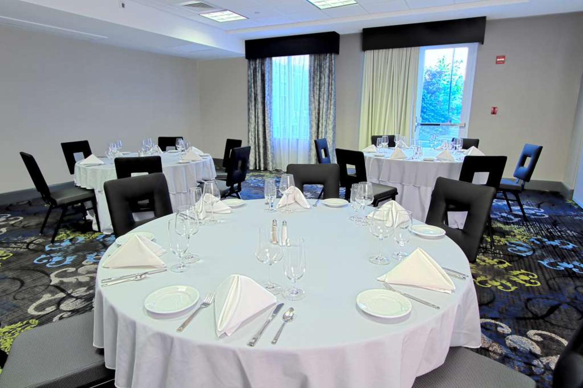 Nassau/Westbury Room