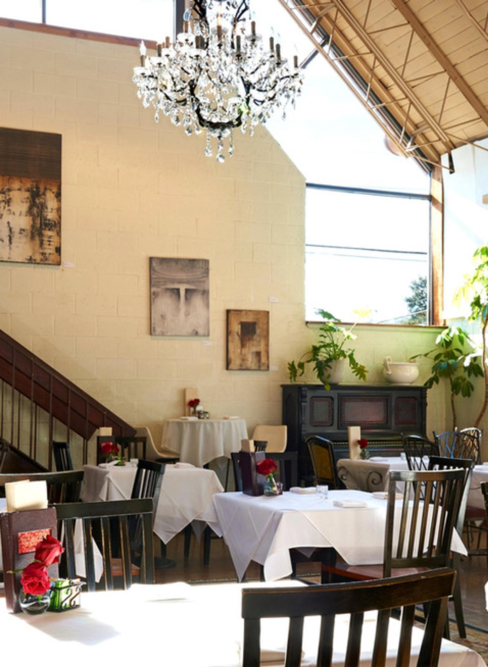 Art   &  Jazz   Room
