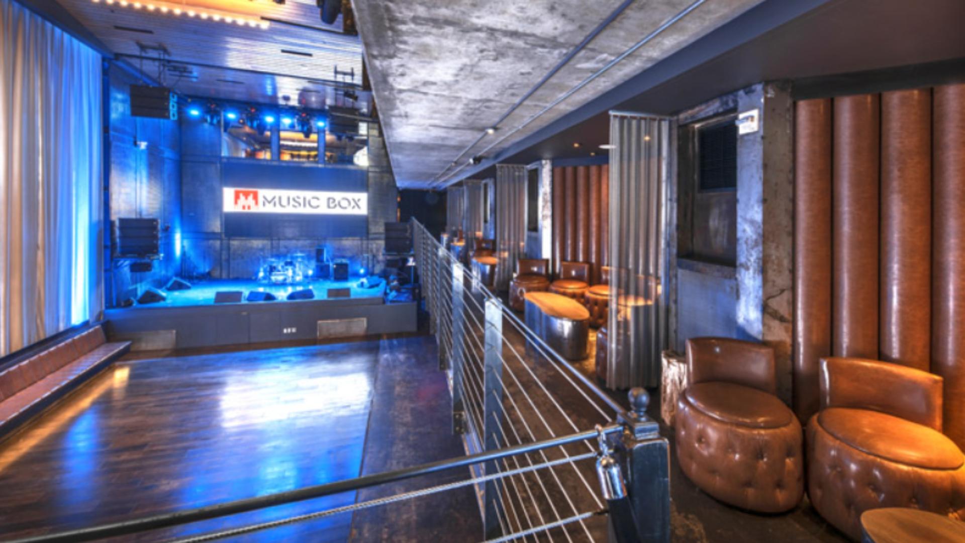 Mezzanine 