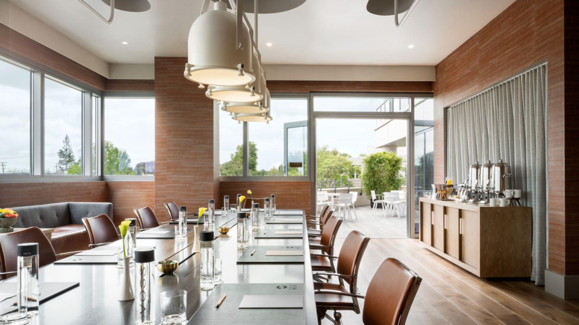 Influence Boardroom