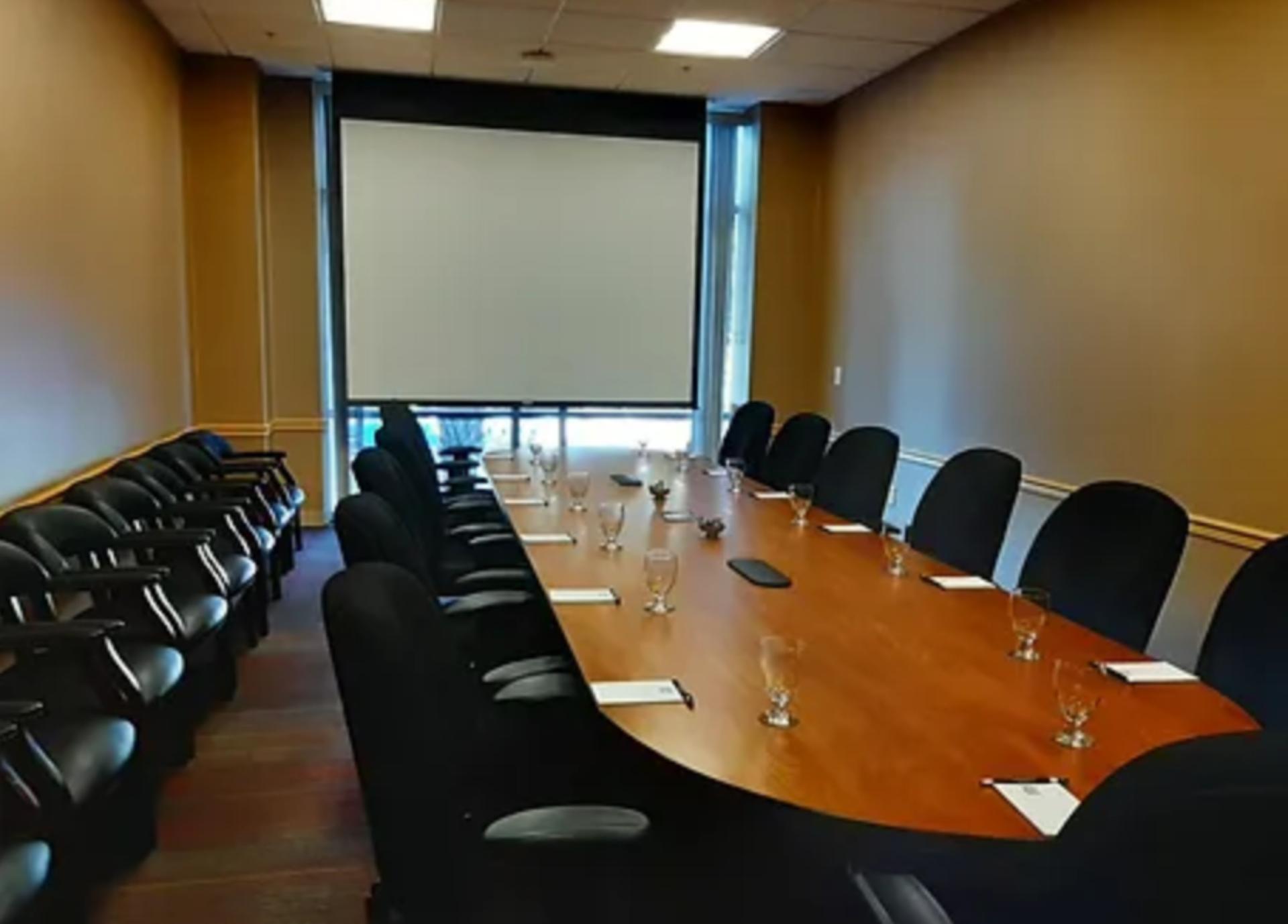 Cardinal Room