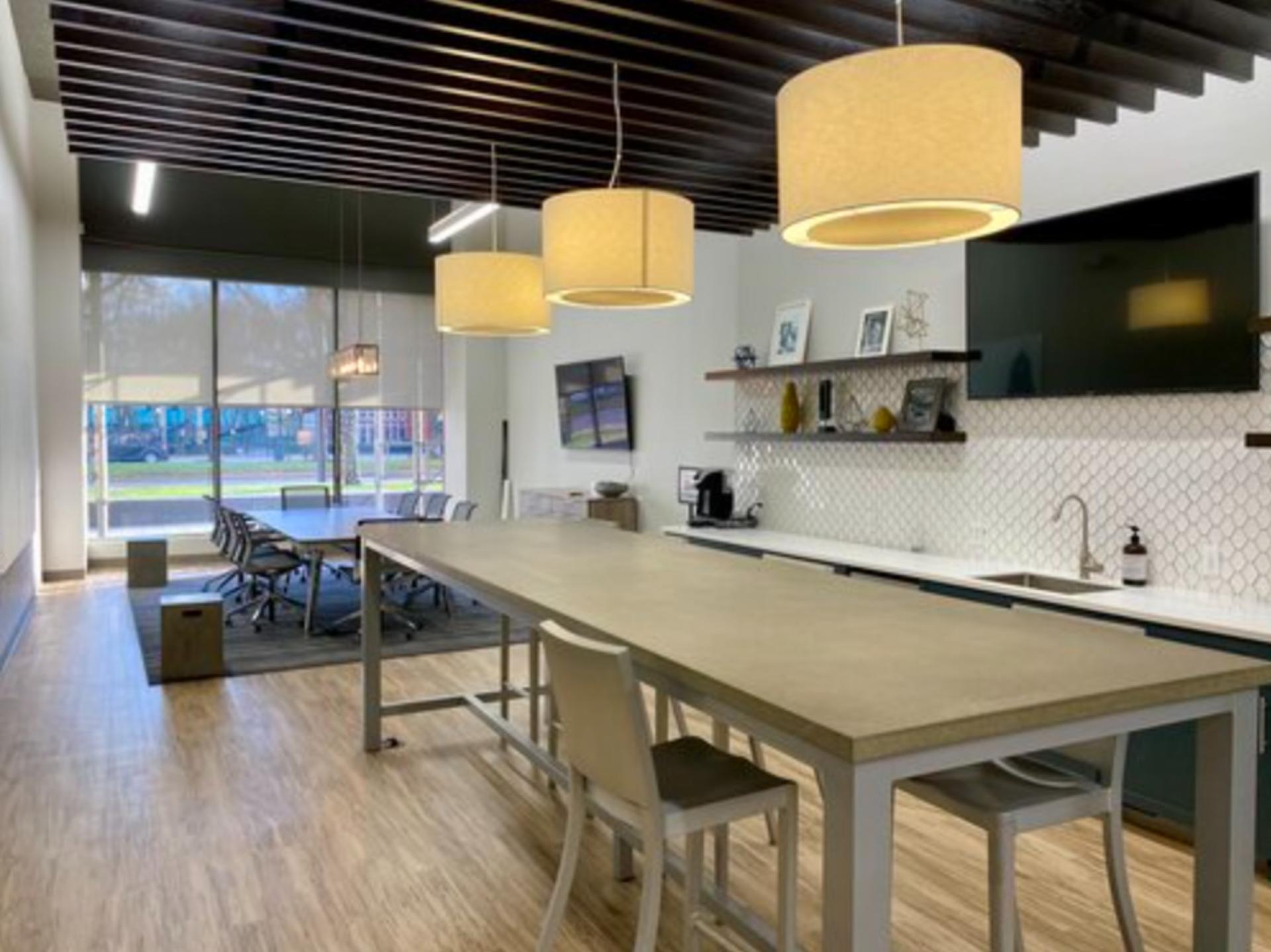 Leasing Center