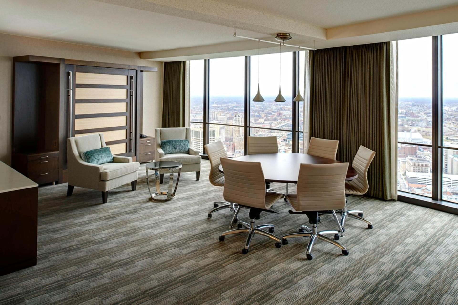 Suite - Hospitality	