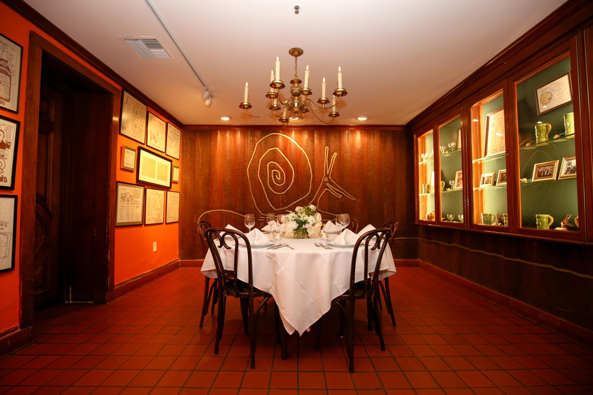 Escargot Room