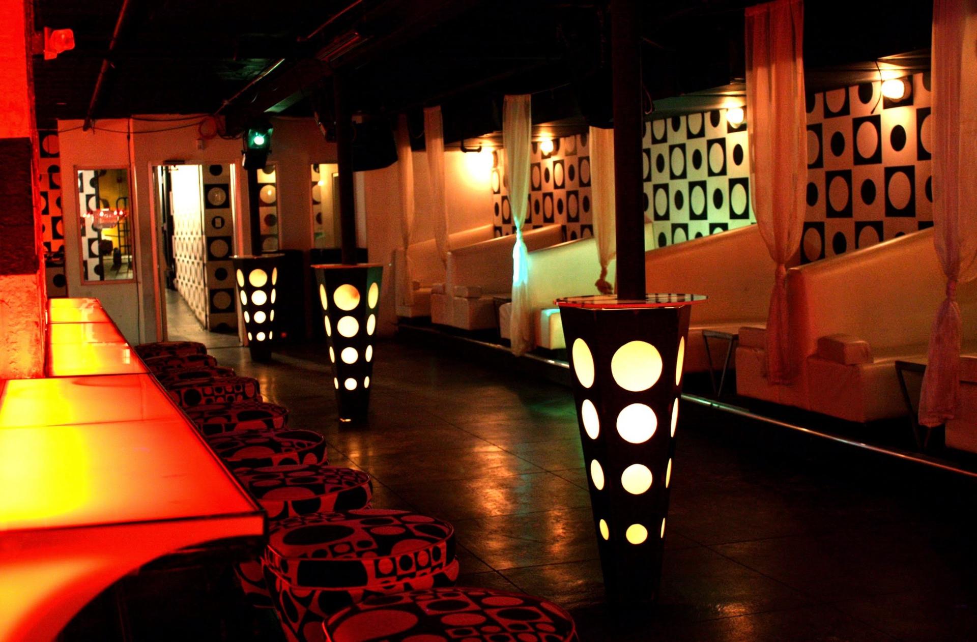 Polkadot Room