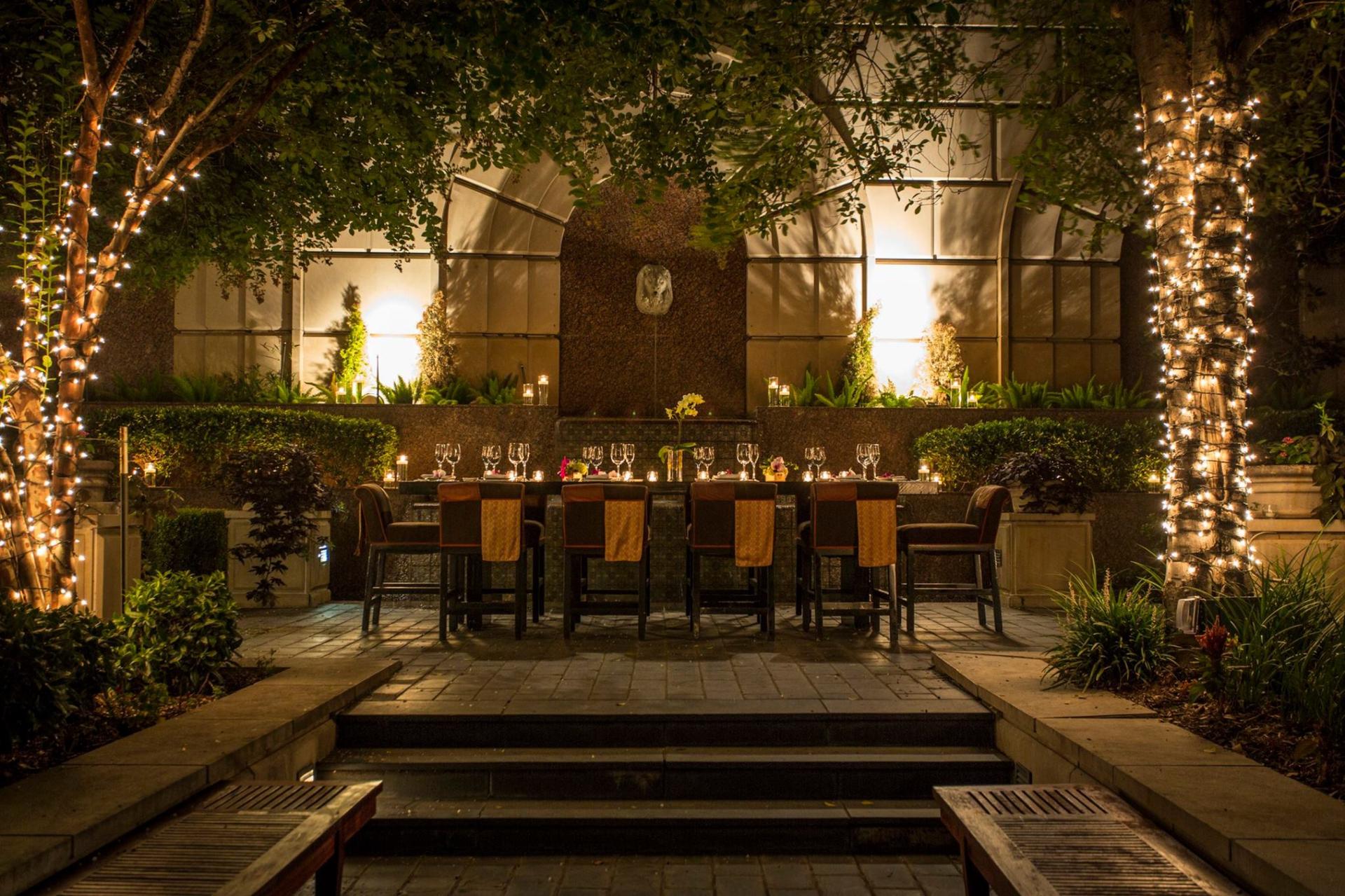Entire Restaurant