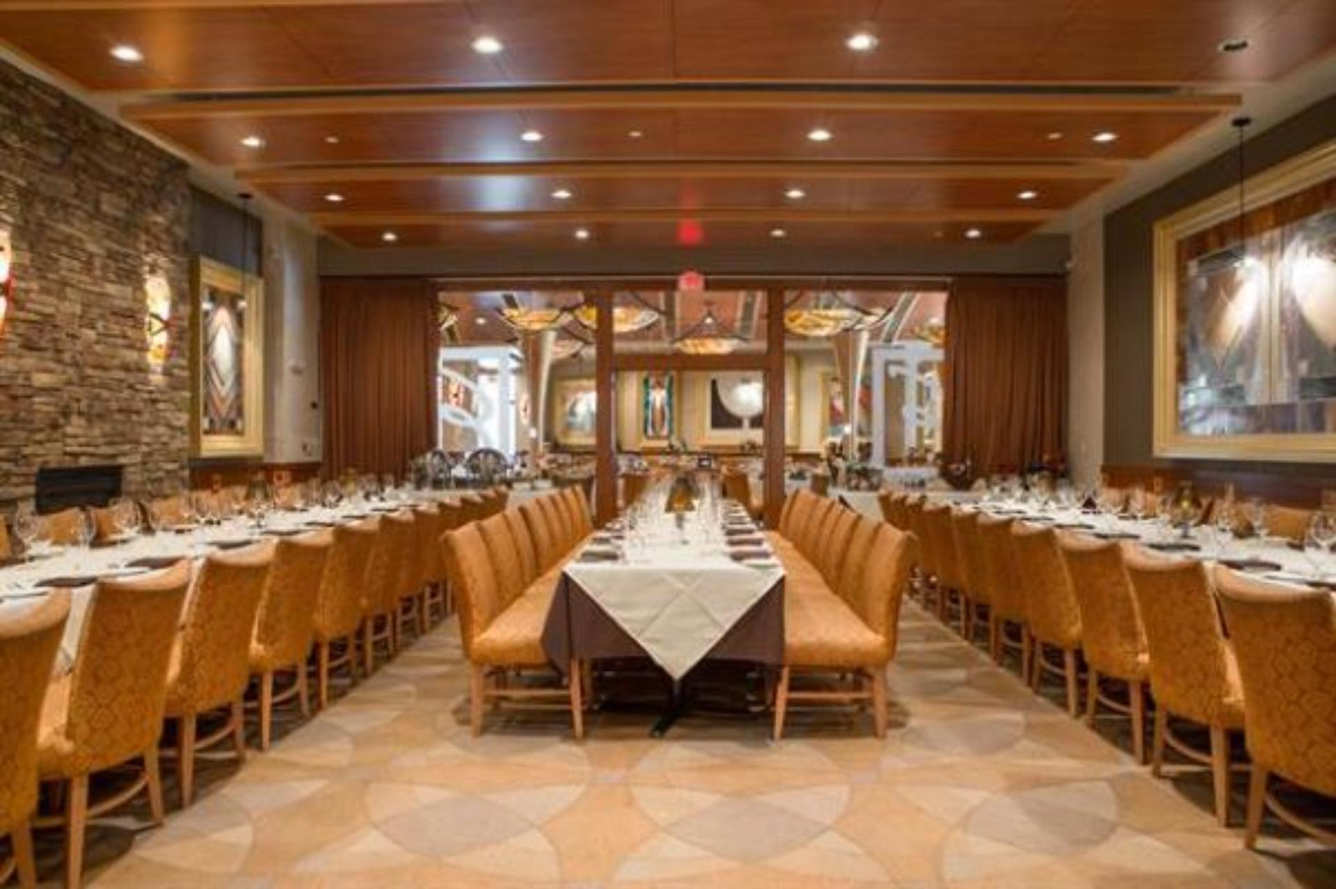 Merlot Room 