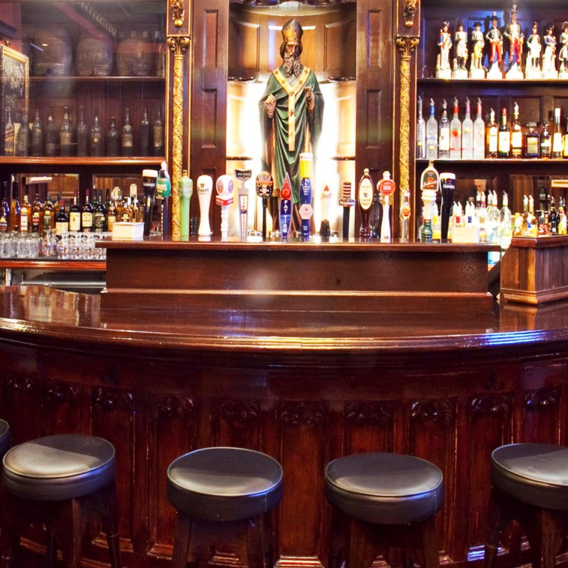 Full Pub & Restaurant Buyout