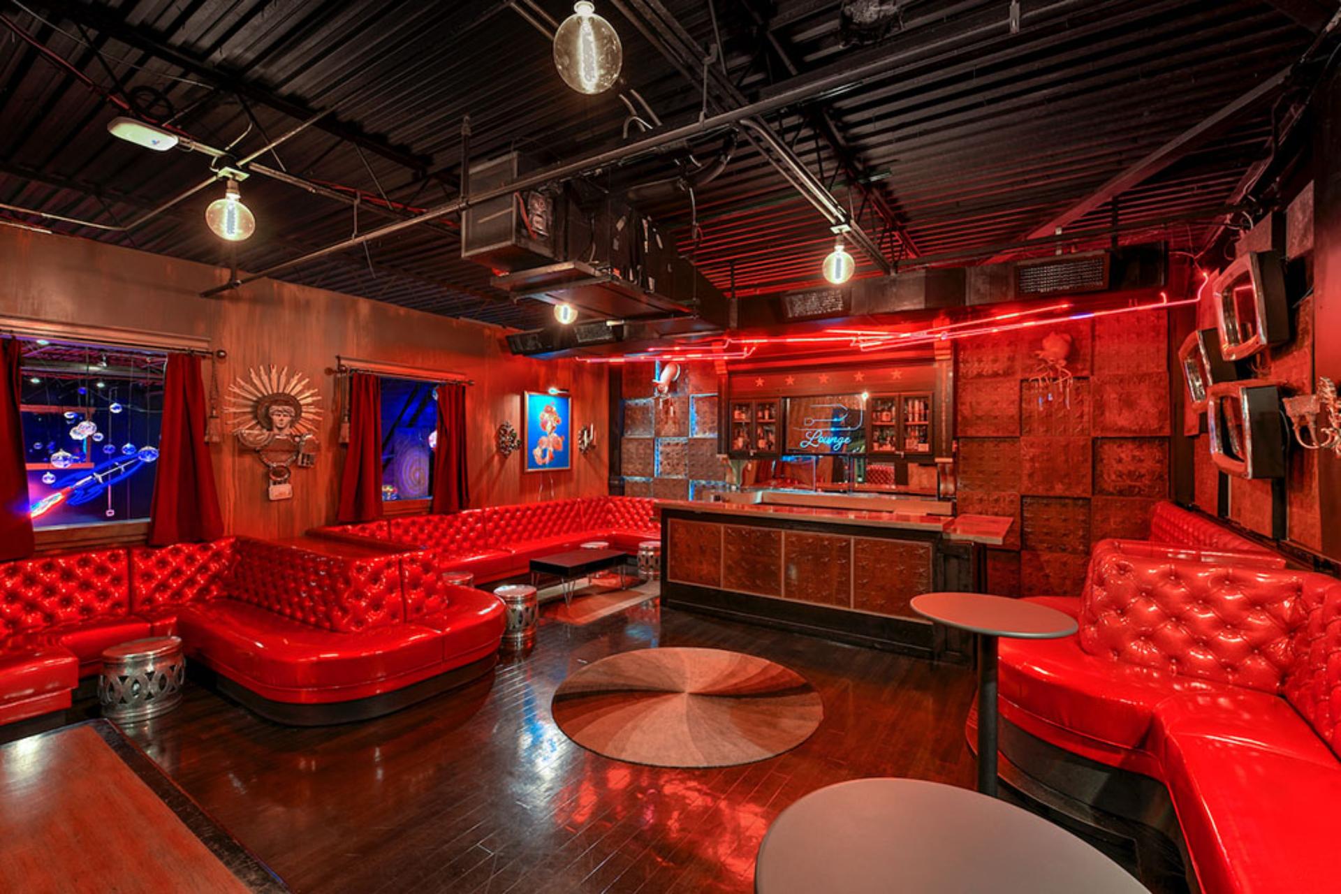 R&D Riviera Lounge