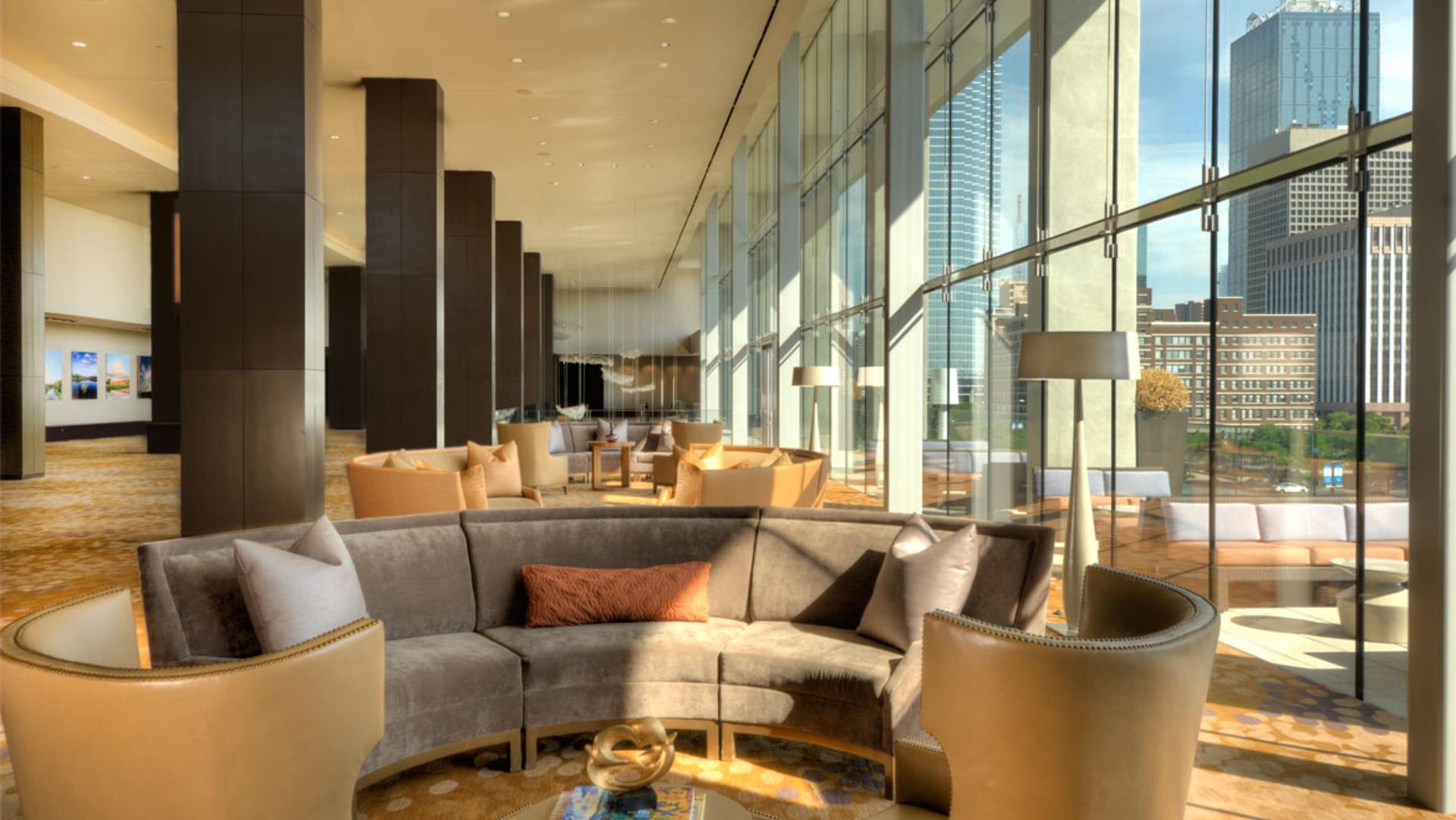 Dallas Foyer