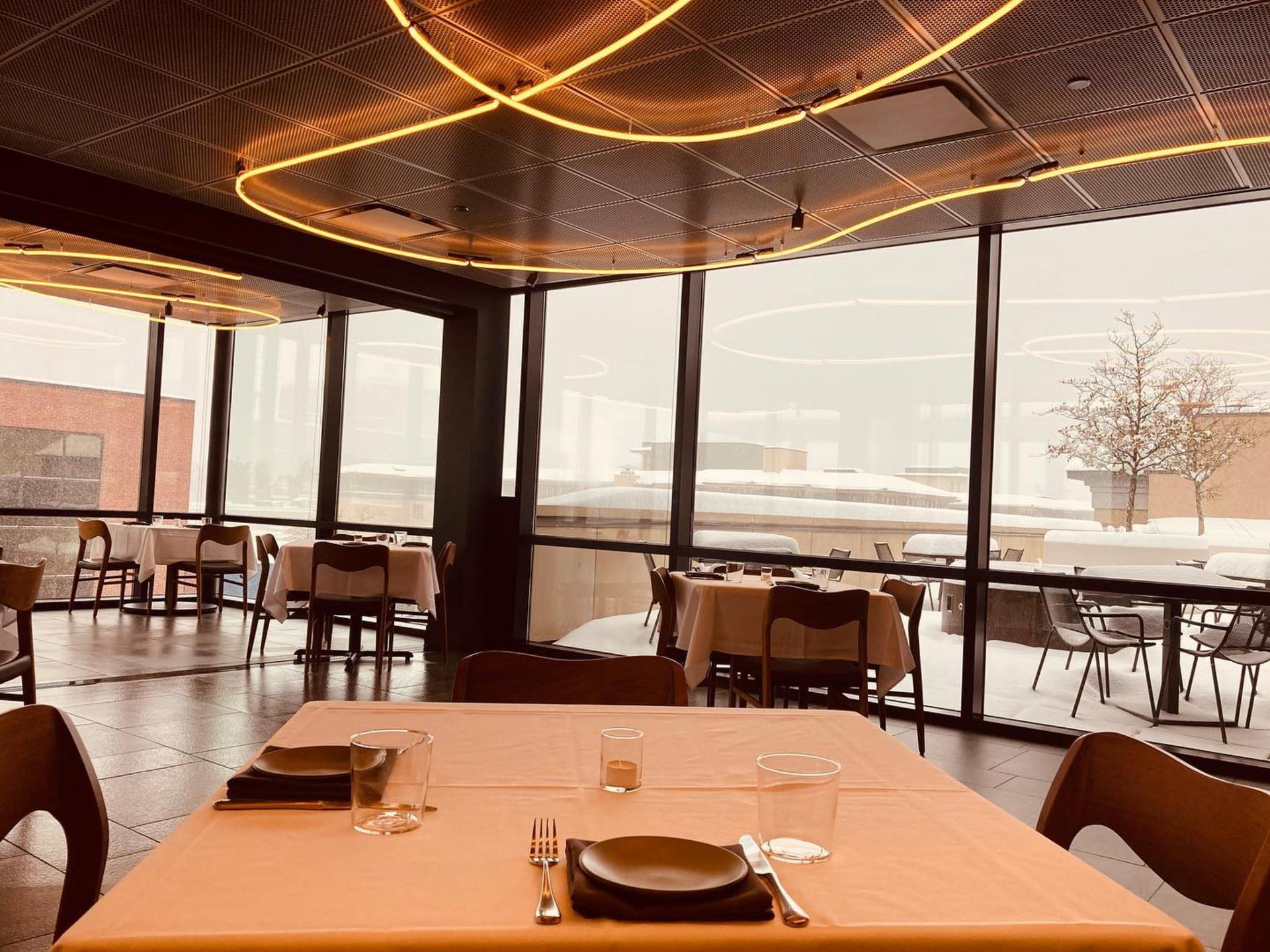Full Restaurant
