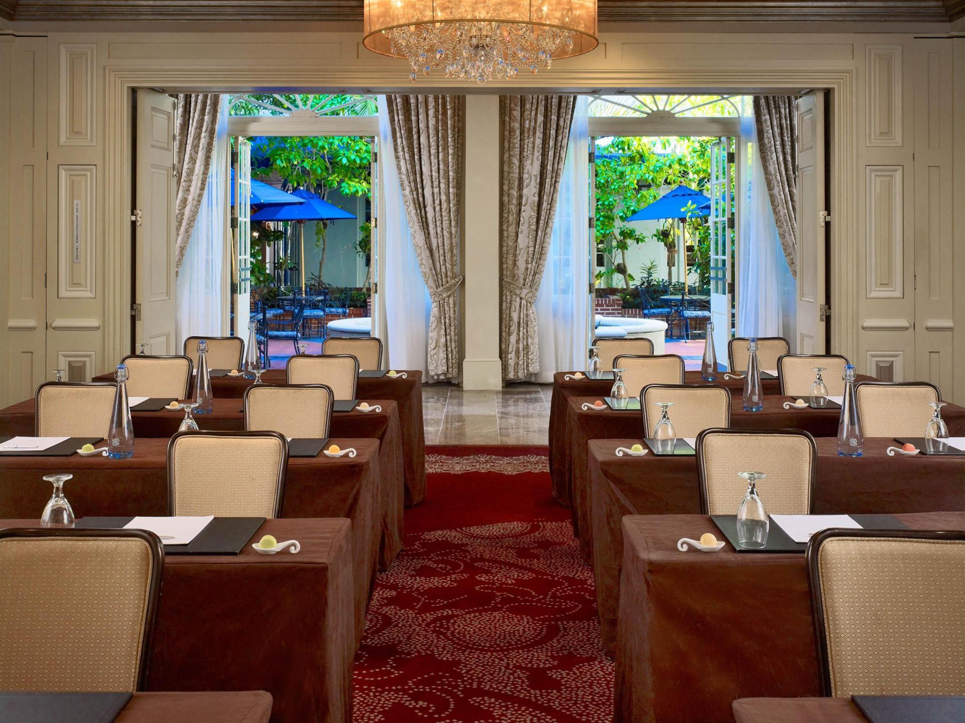 Fleur de Lis Suite A & B