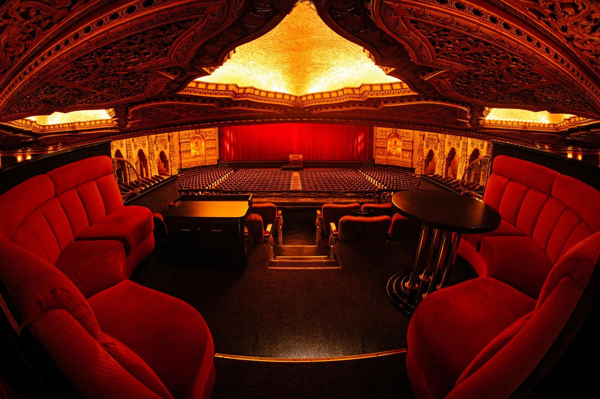 Grand Lobby, Foyer, Loge & Mezzanine
