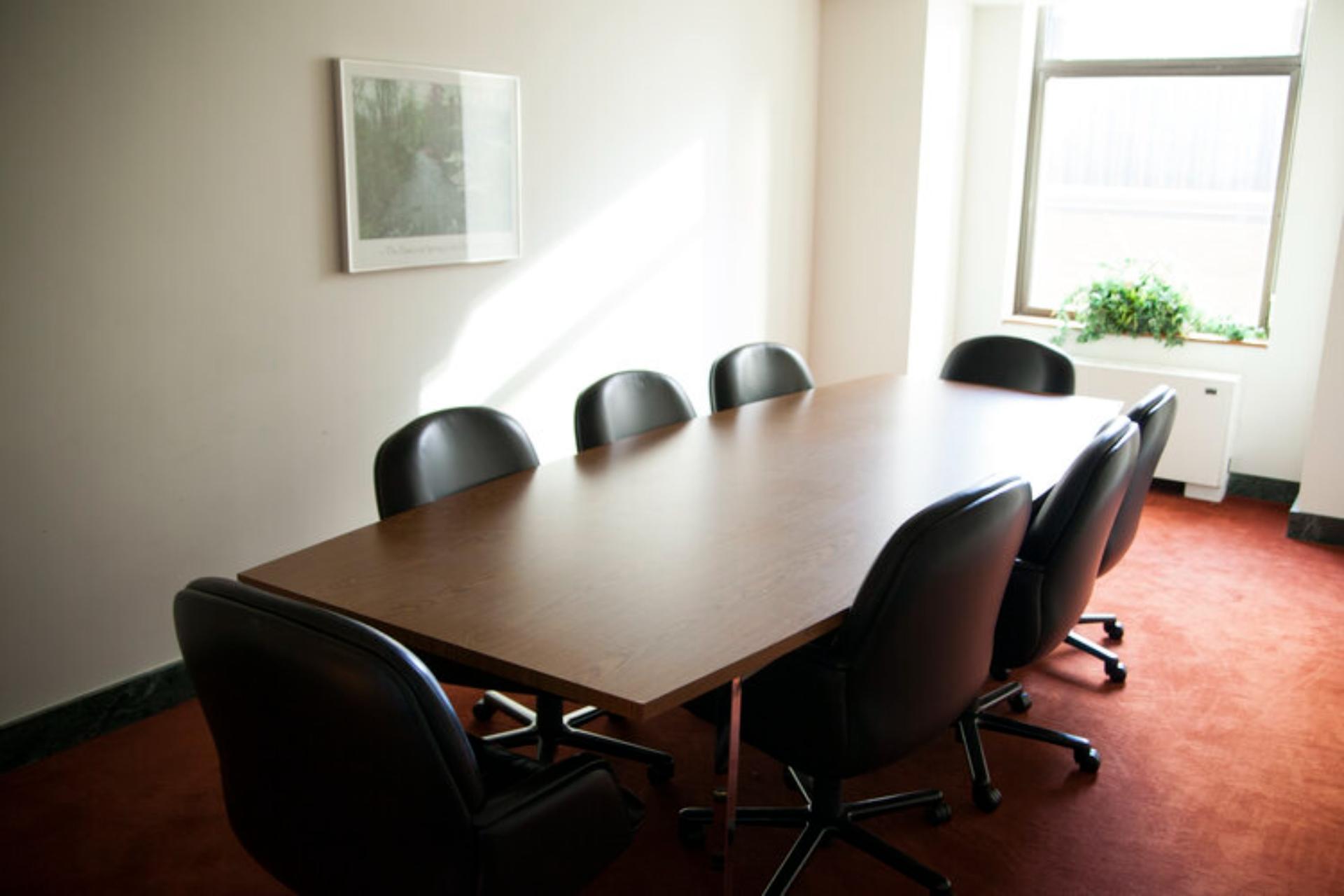 6th Floor Meeting Room/Lounge