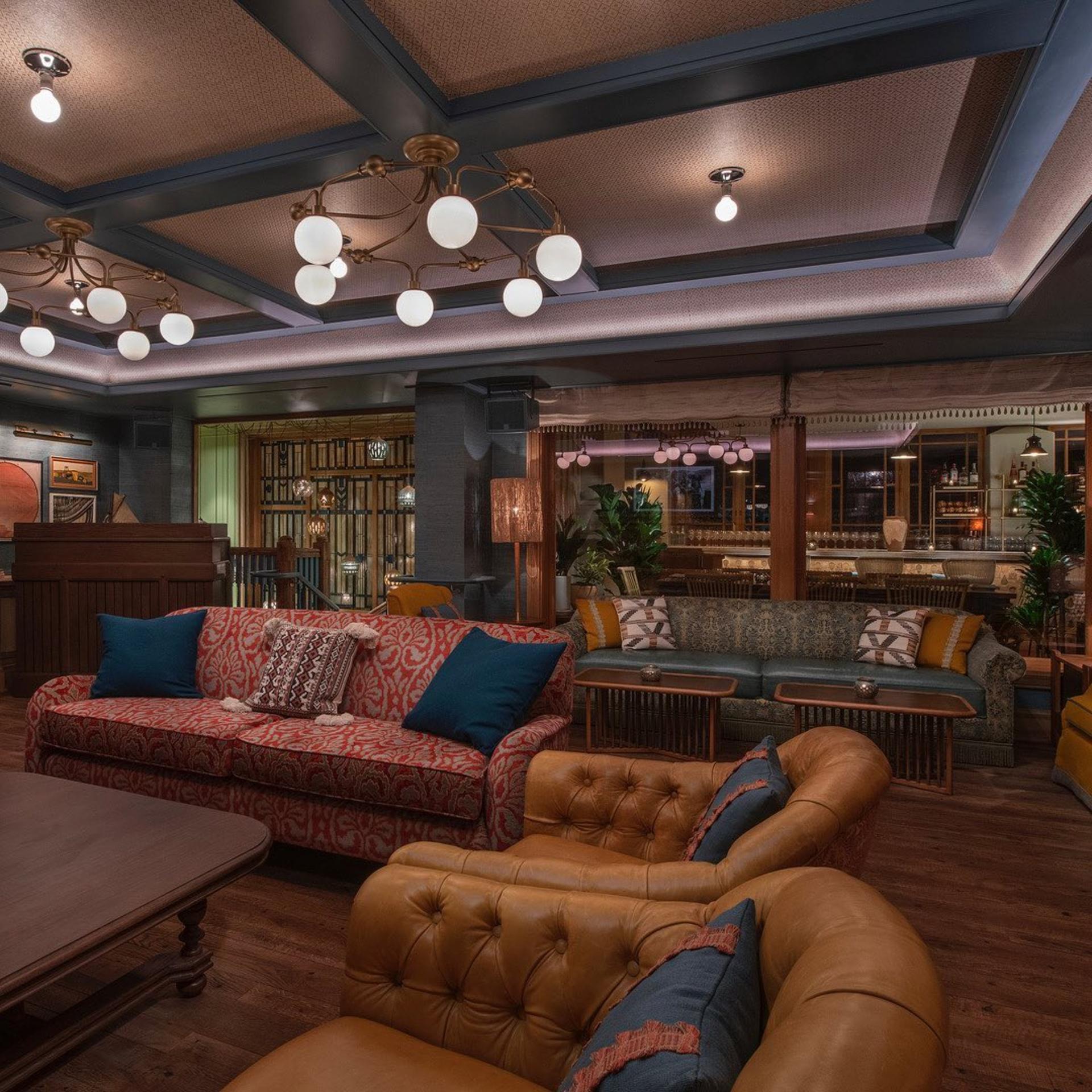 2nd Floor Bar/Lounge 