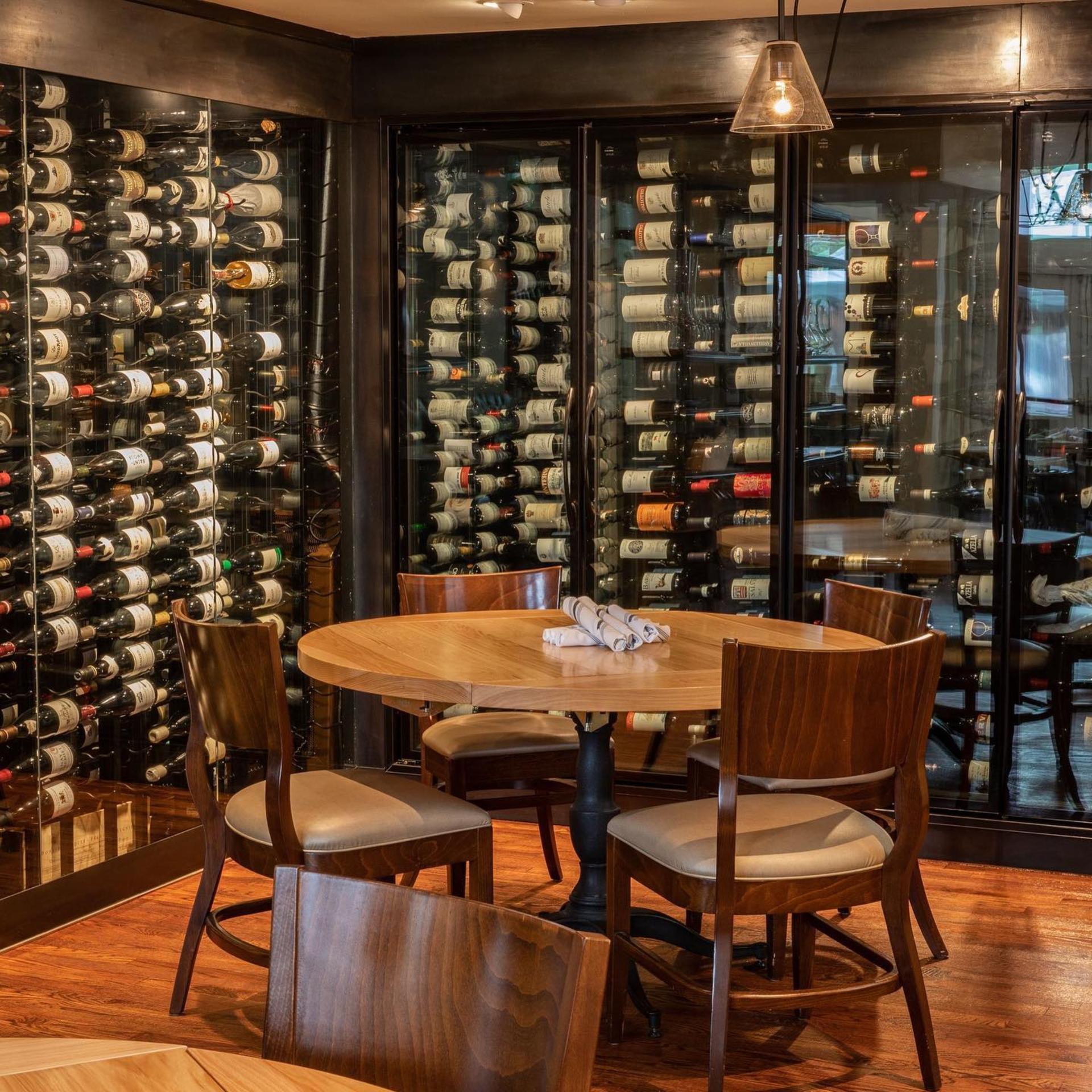  Wine Library