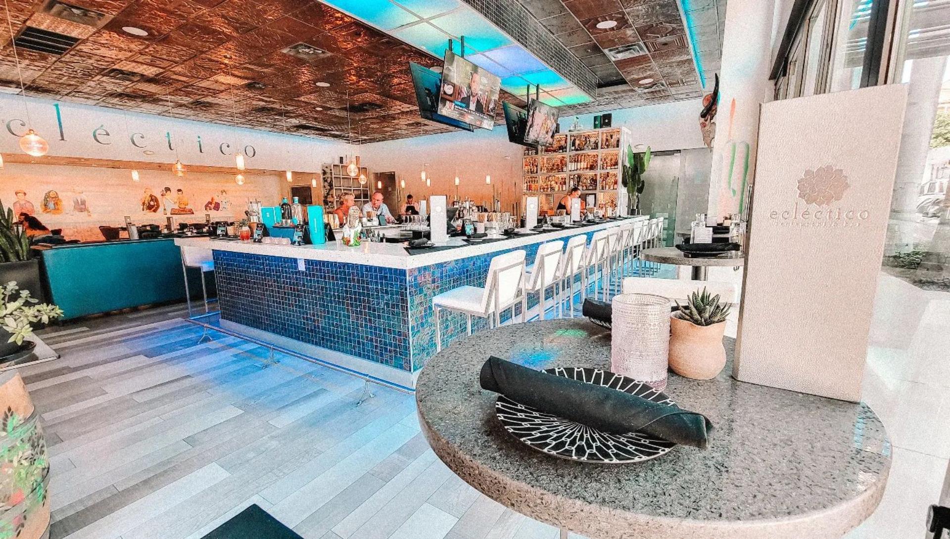 Full Bar