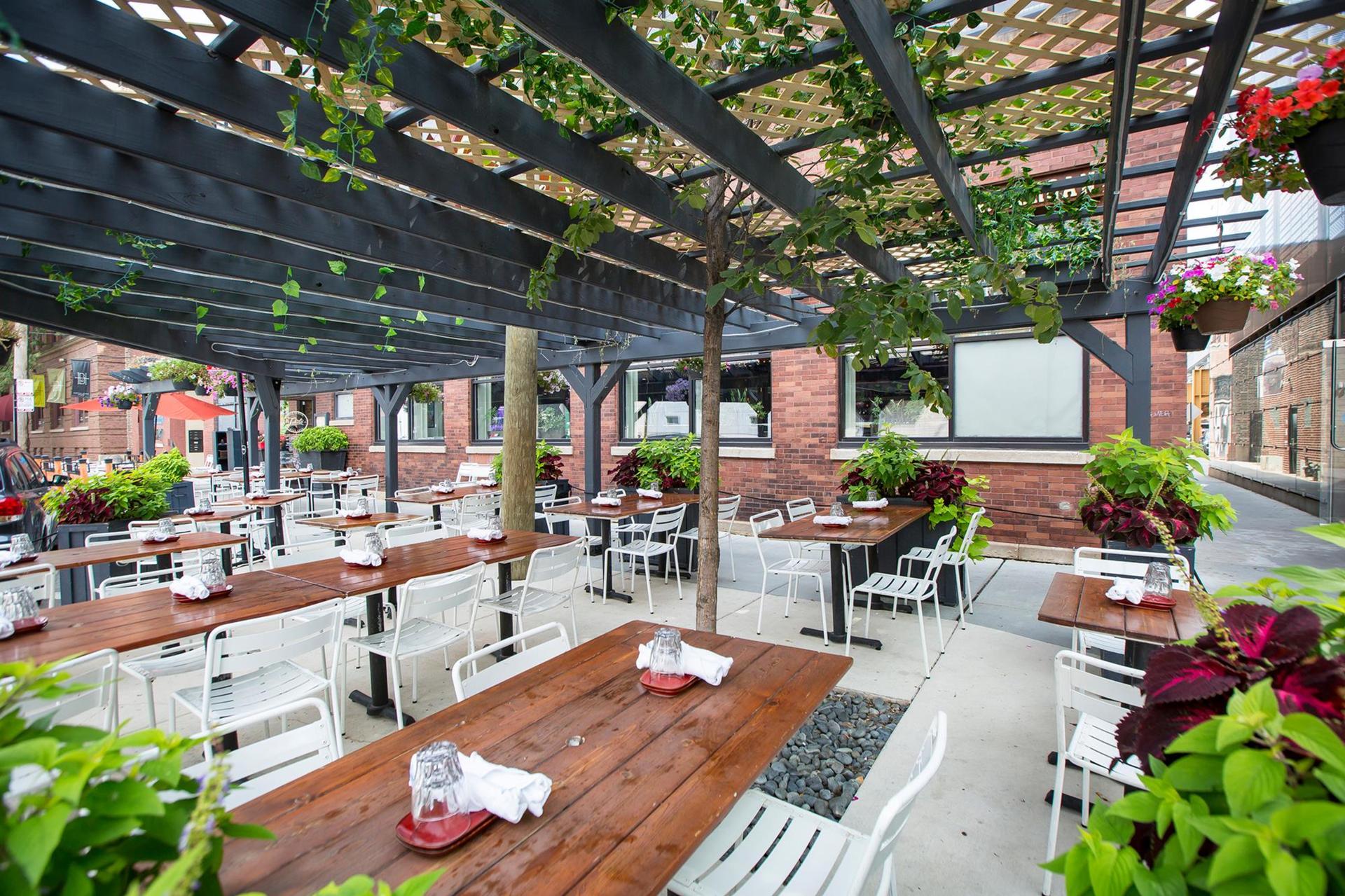 The Best Bottomless Brunches In Chicago