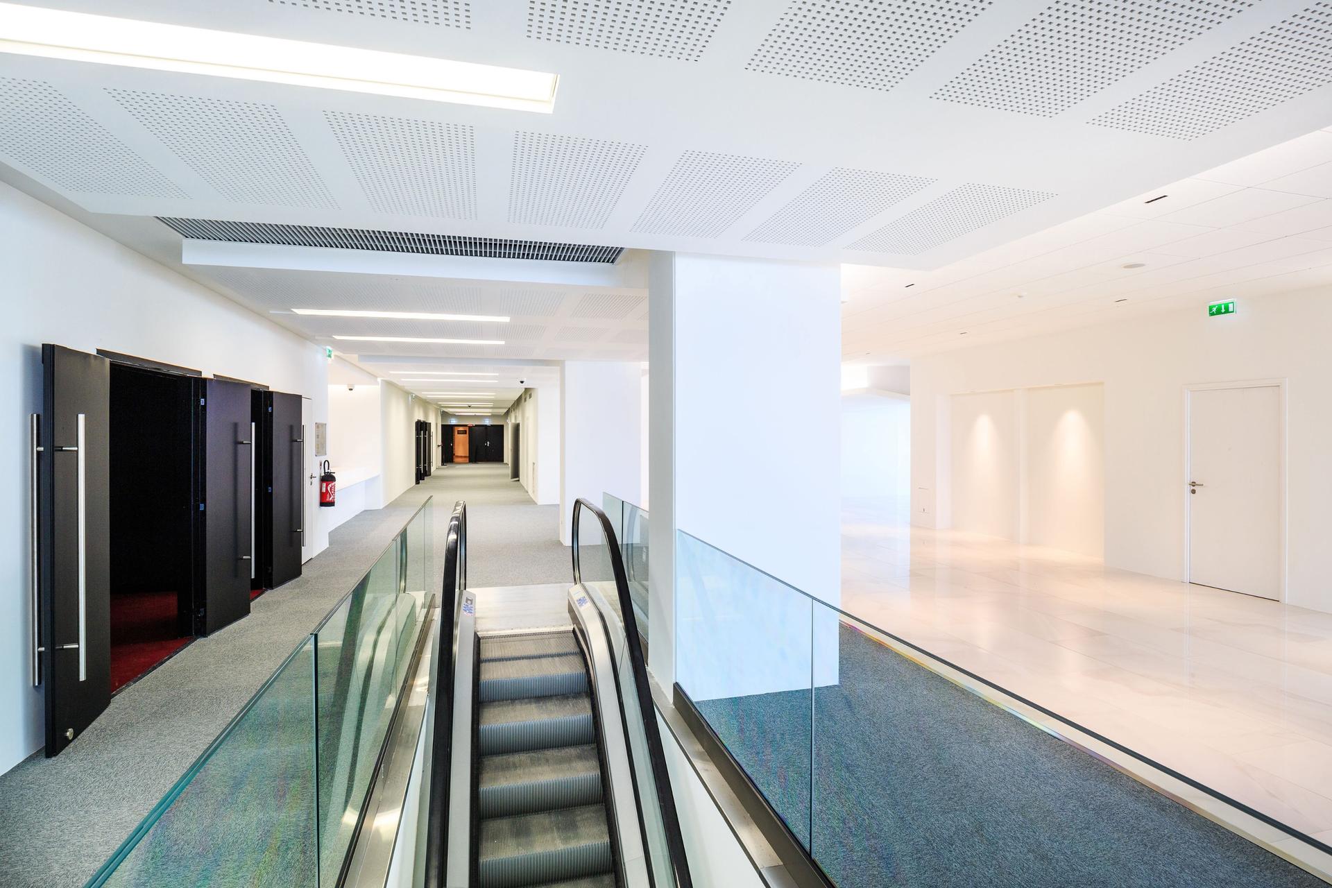 Foyer Balcony