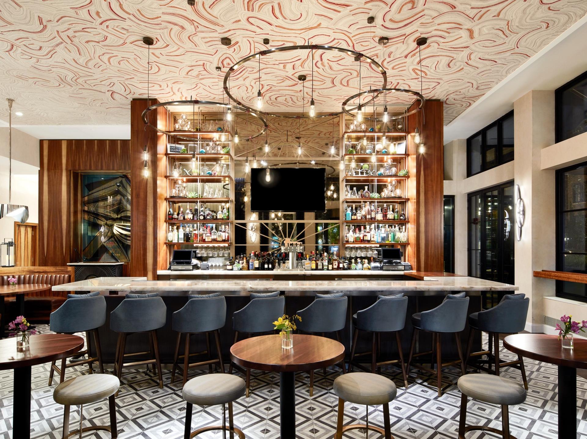 Mesler Bar & Lounge
