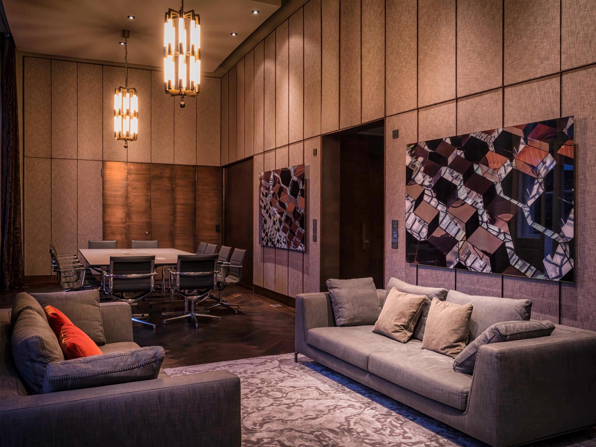 Beautiful Floor Living Room
