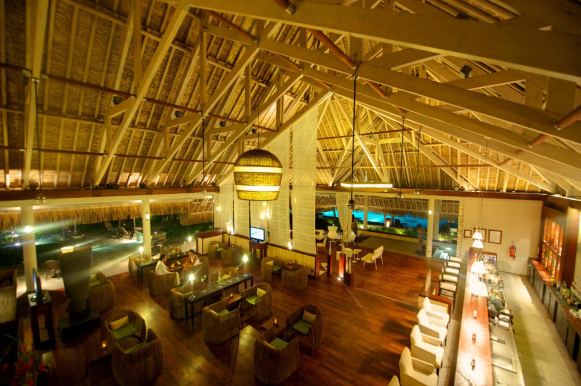 Bubbles Bar & Restaurant