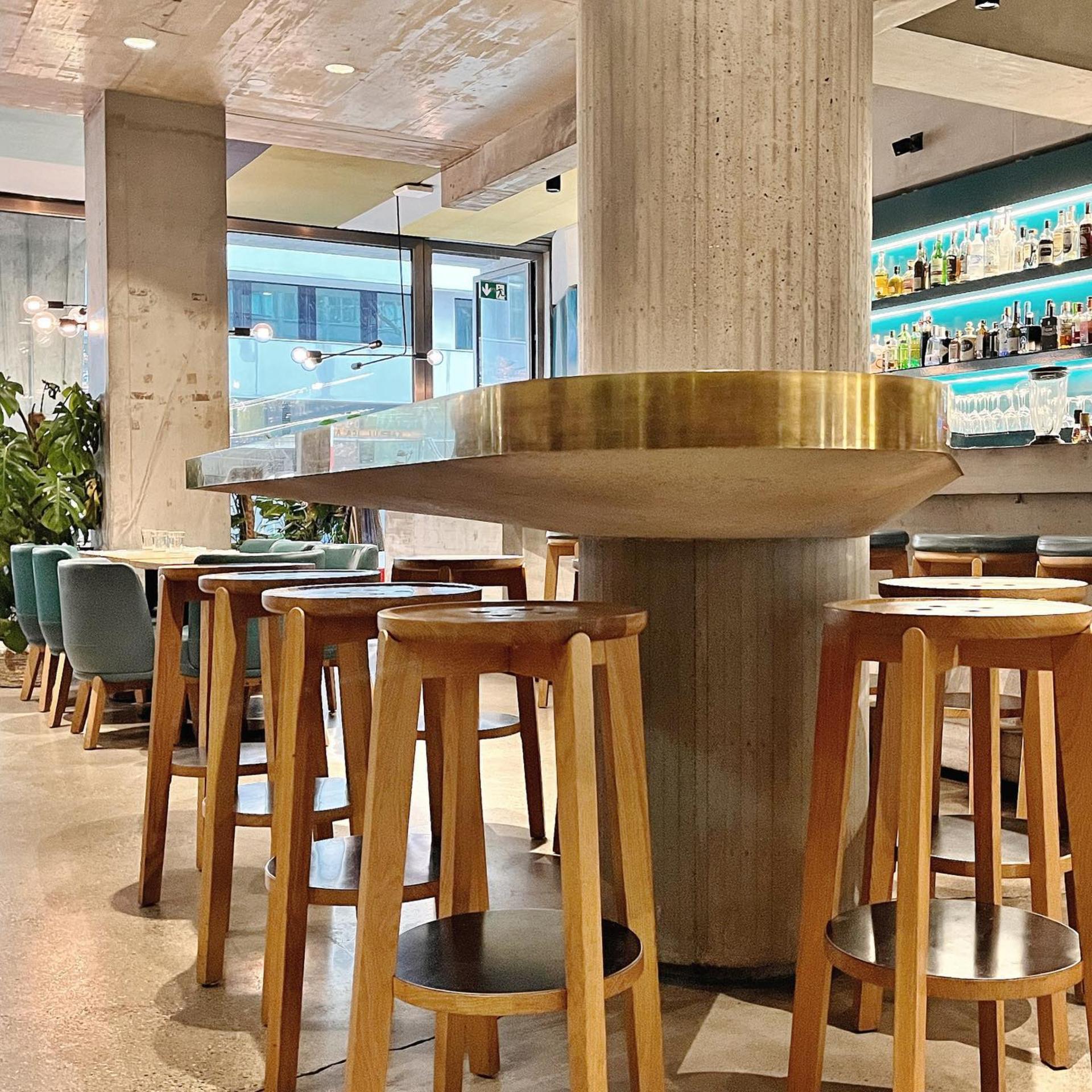 Nomad's Eatery Bar Column