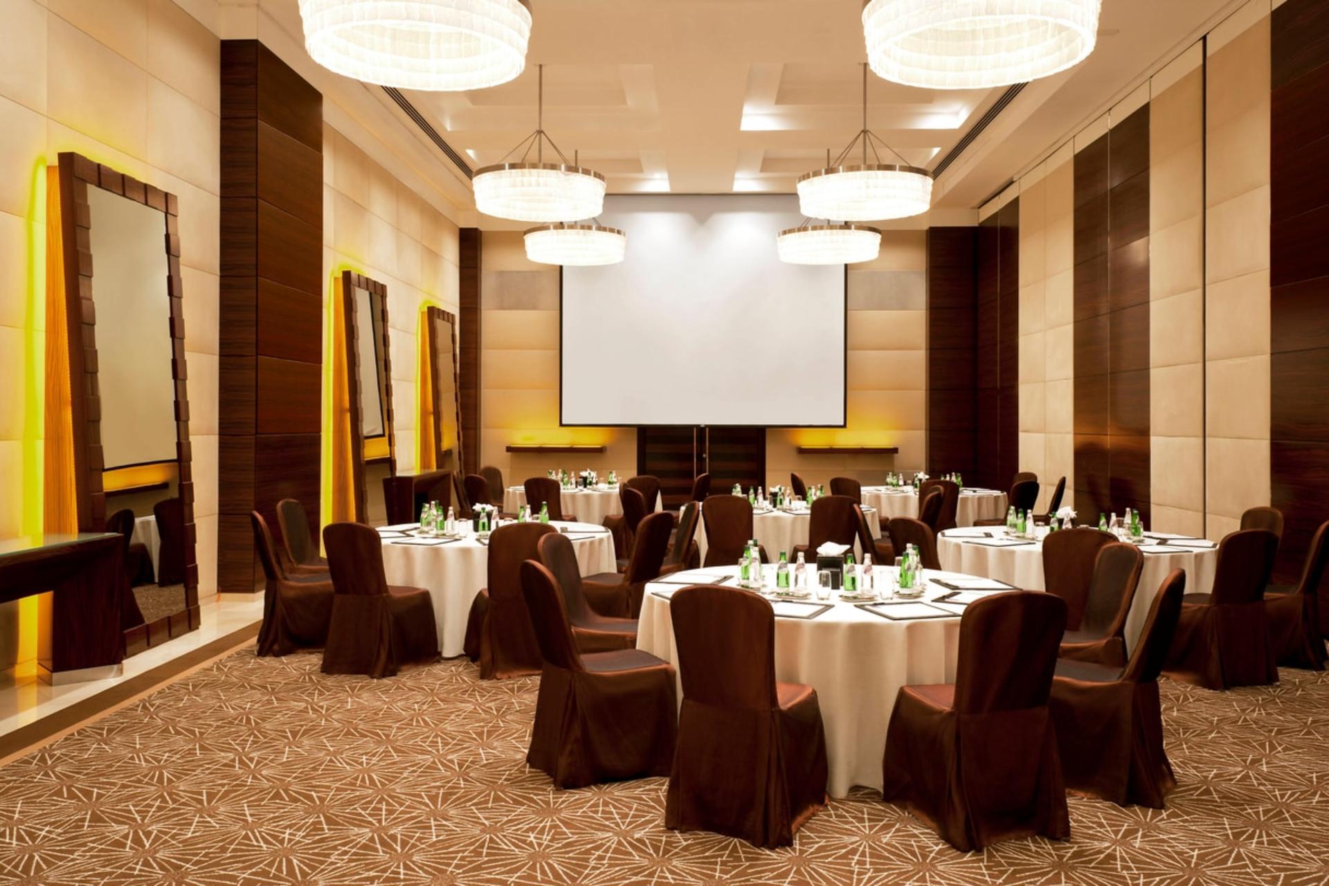 Windsor Ballroom 1