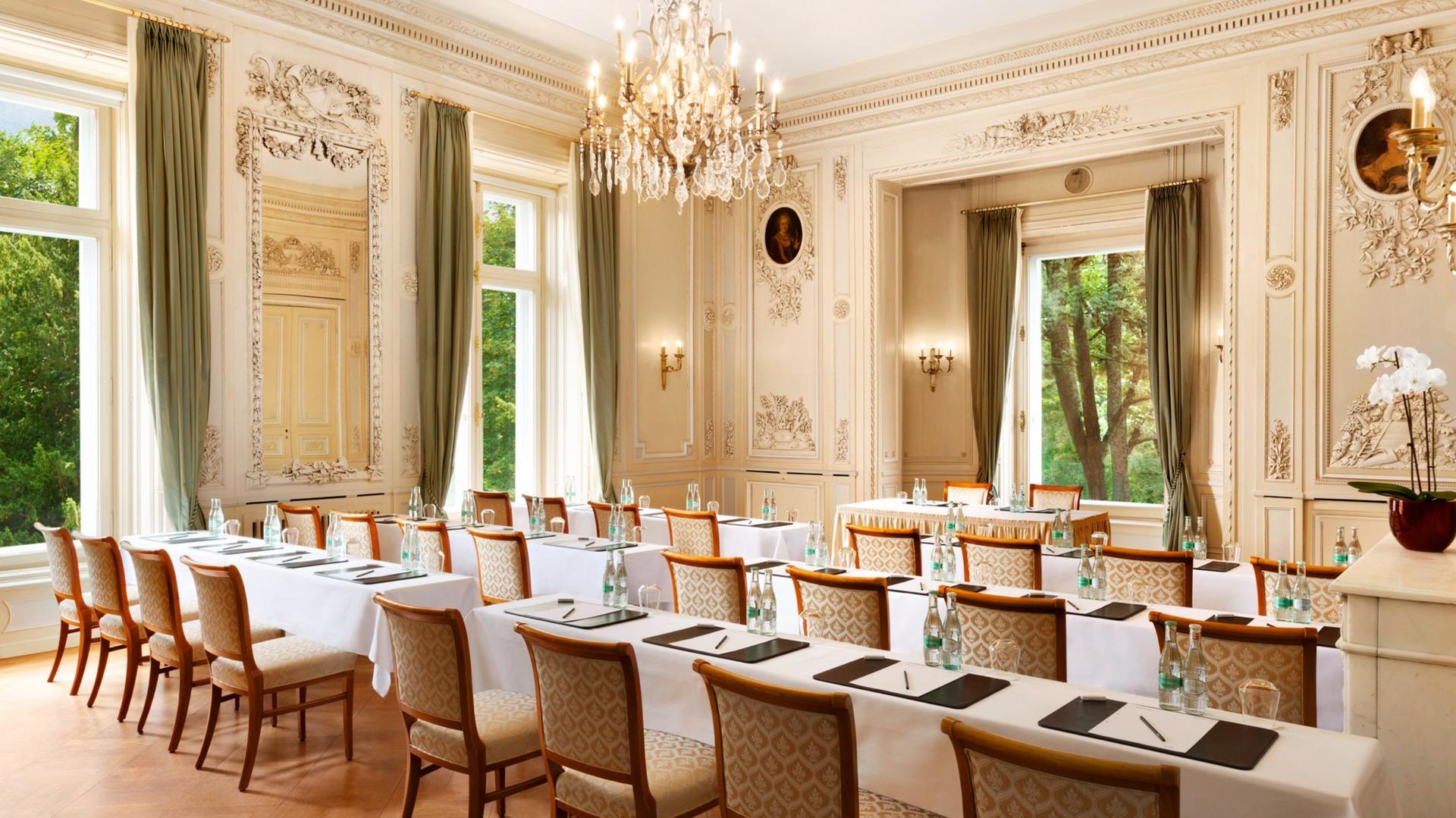 White Salon