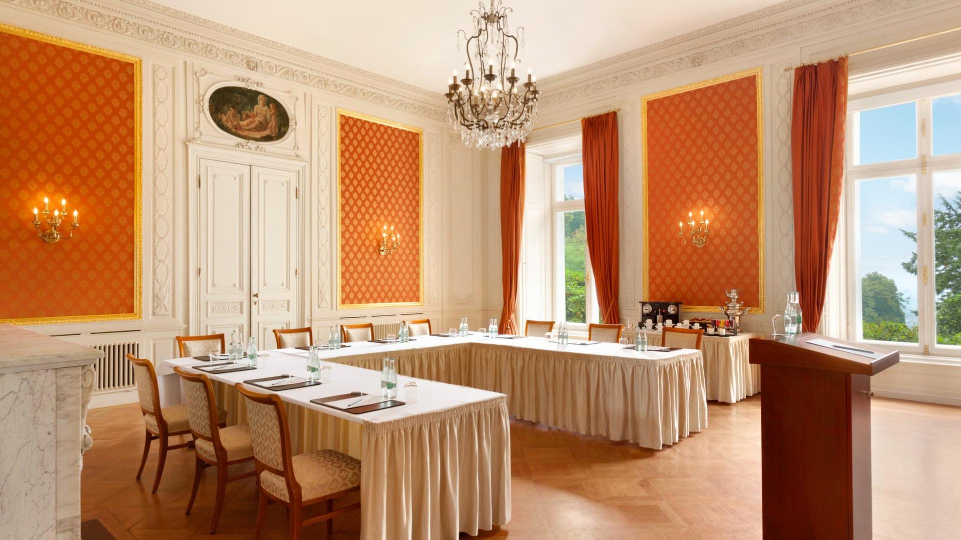 Red Salon