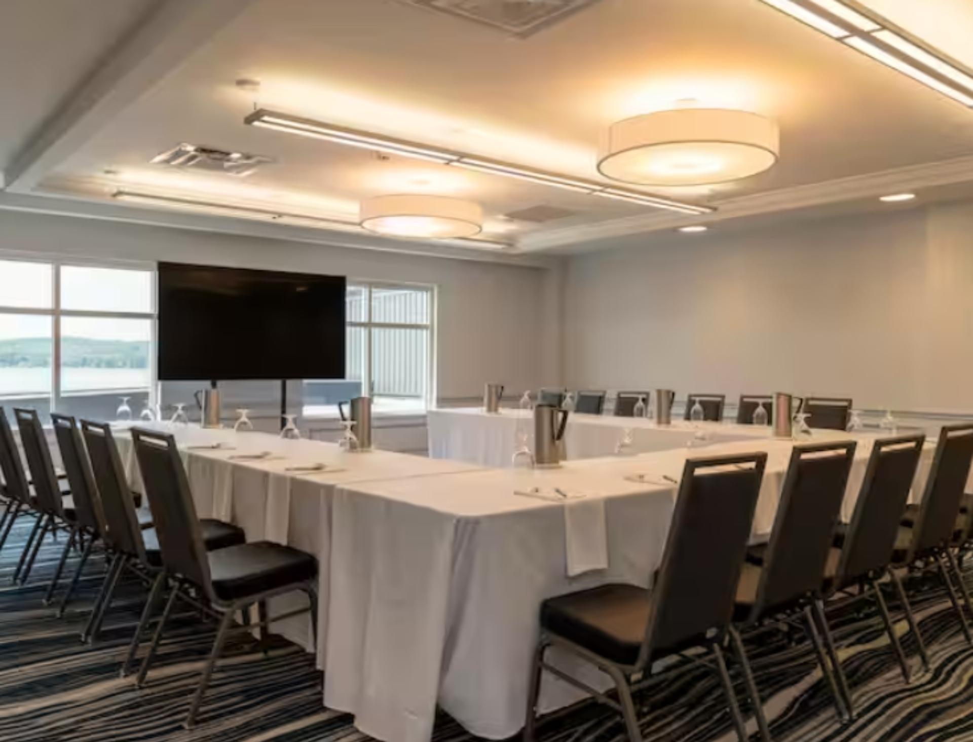 Meeting Room Cayuga