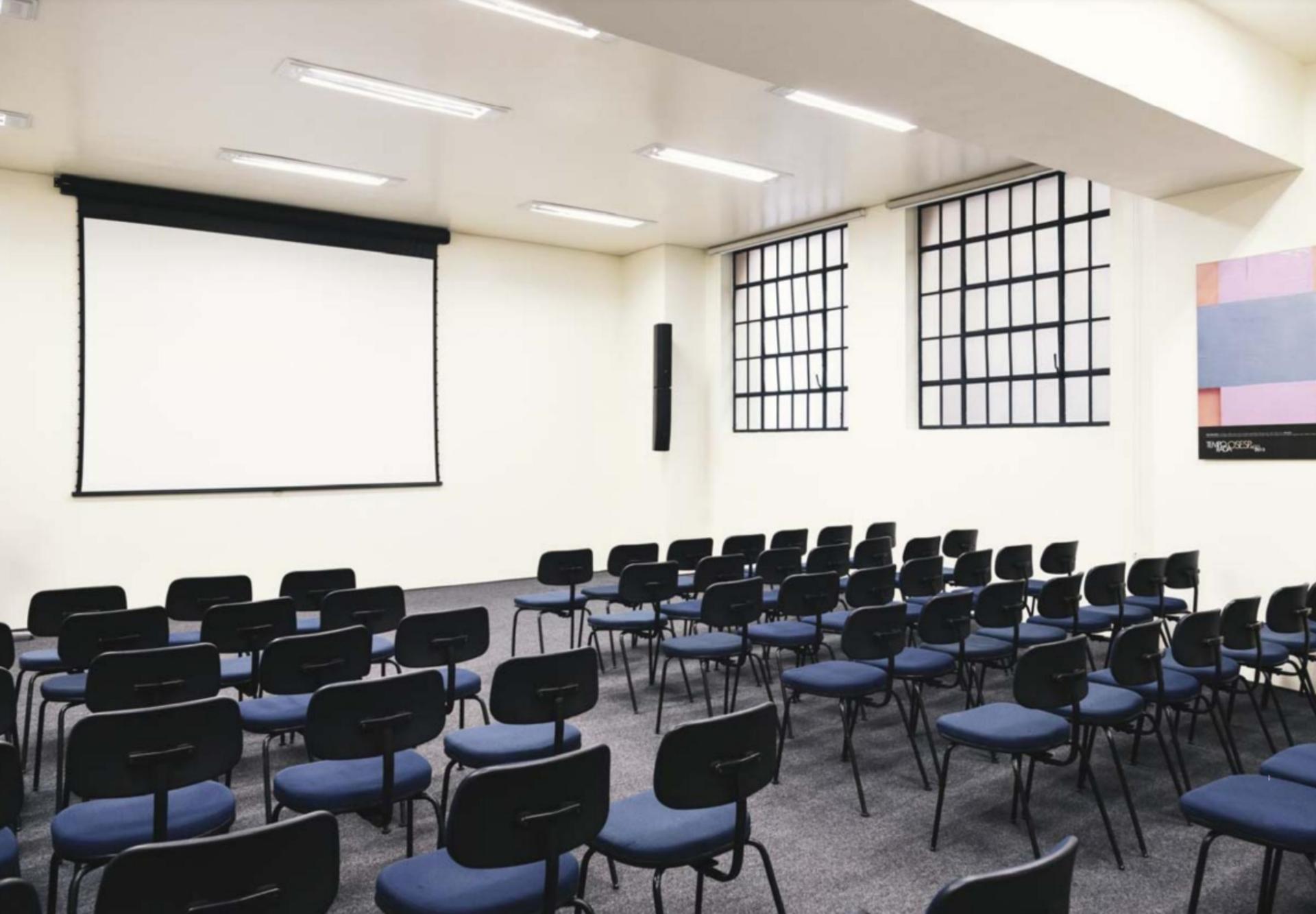 Almeida Prado Room 