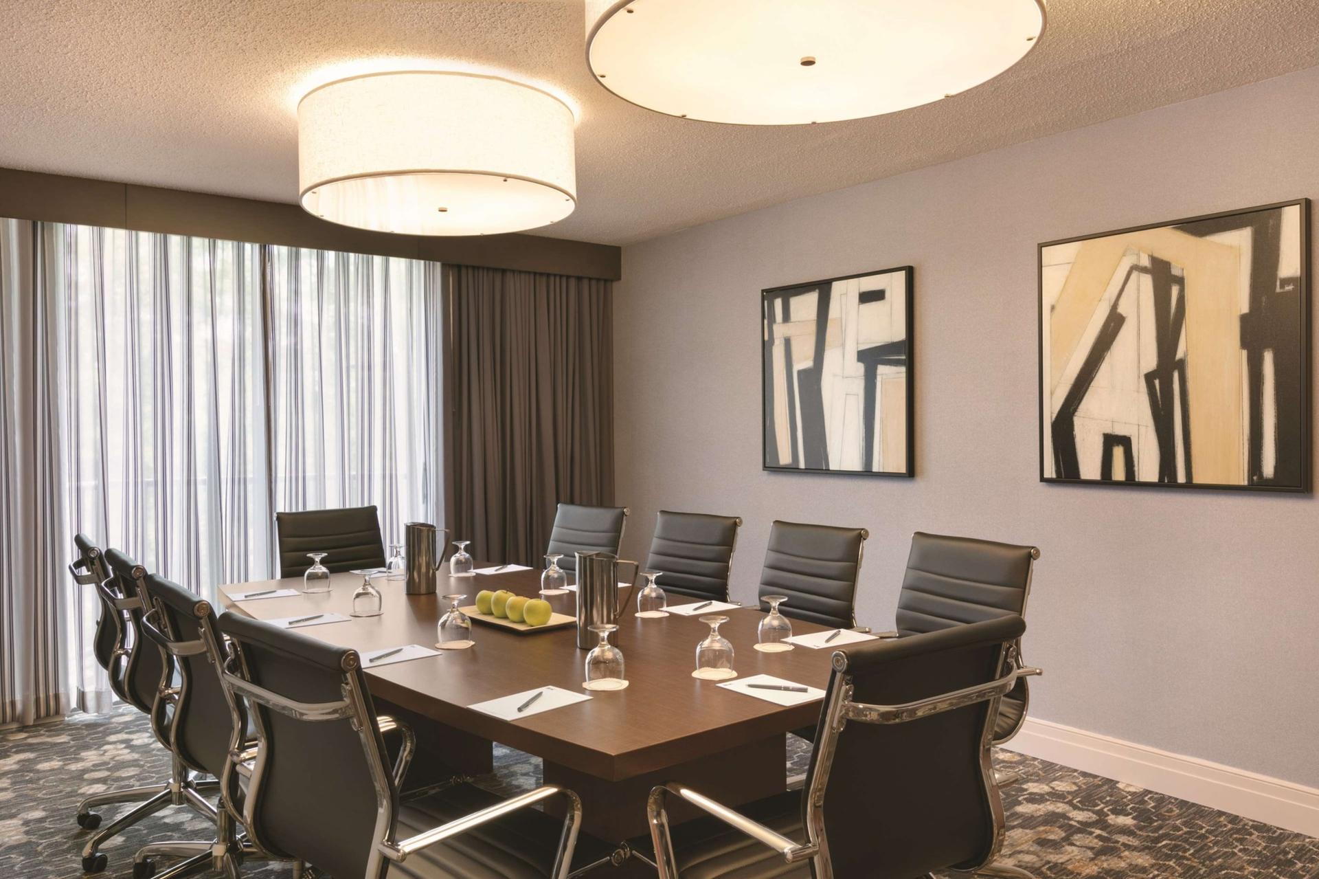 Boardroom 400
