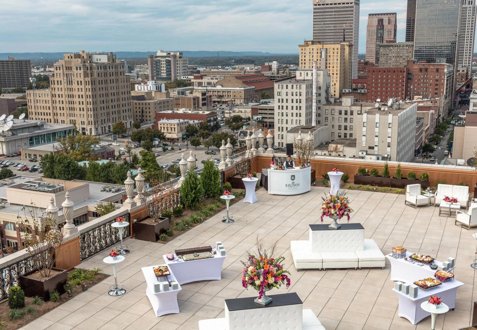 Sky Grand Terrace (Rooftop)