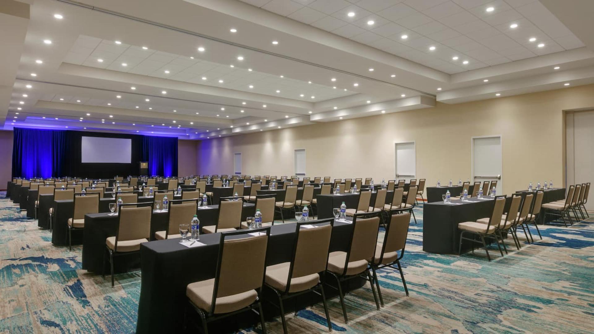 Palmeras Ballroom - Banquet Room D