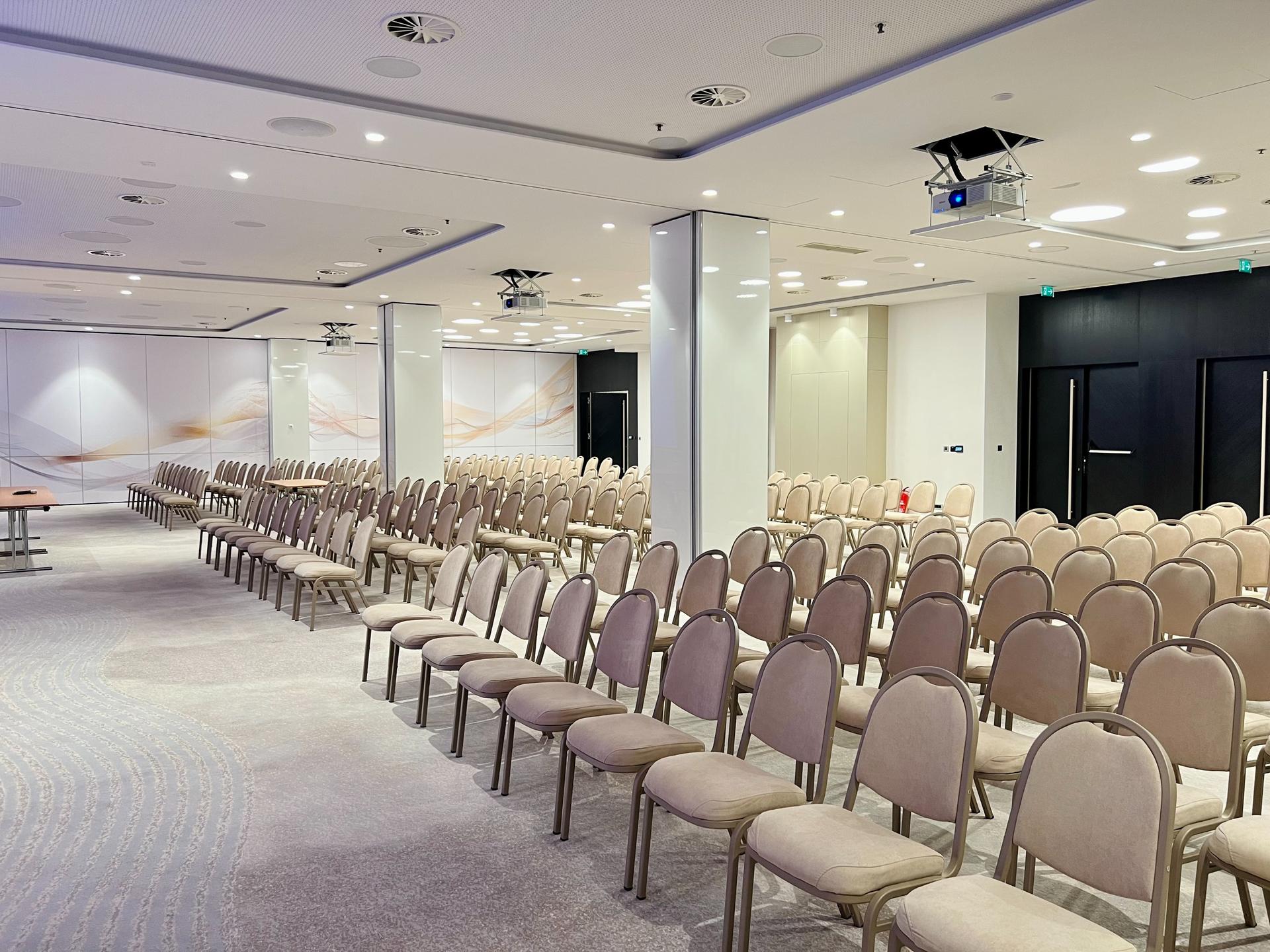 Tomislav Hall 1