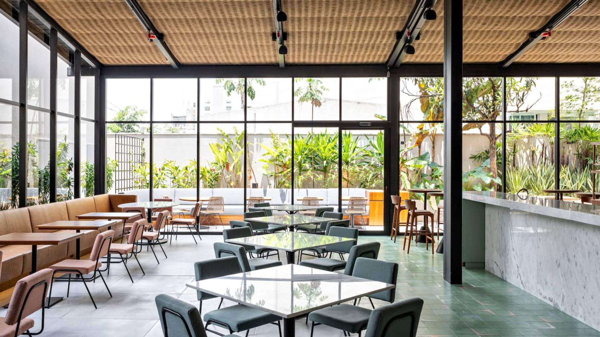 Stella Lounge