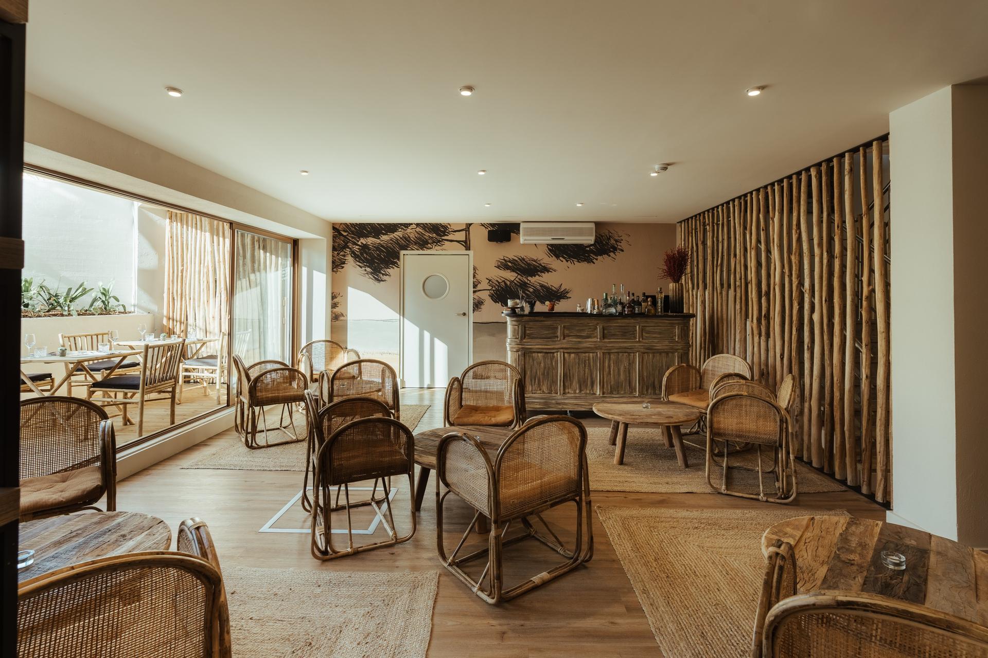 Library Bar