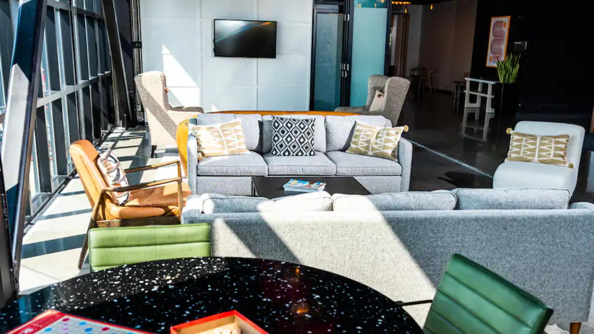 Wellington Lobby 1 & 2