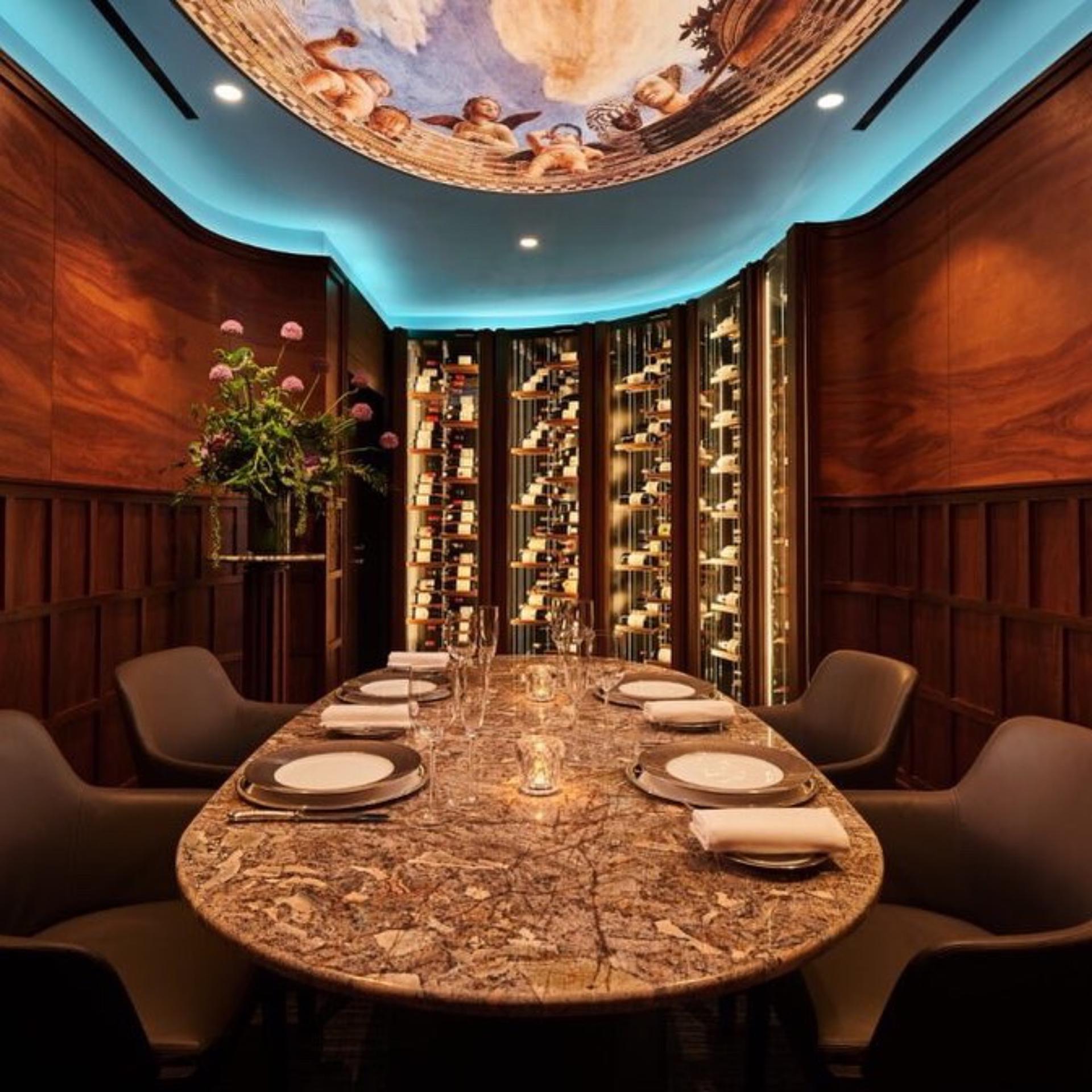 Magnum Room