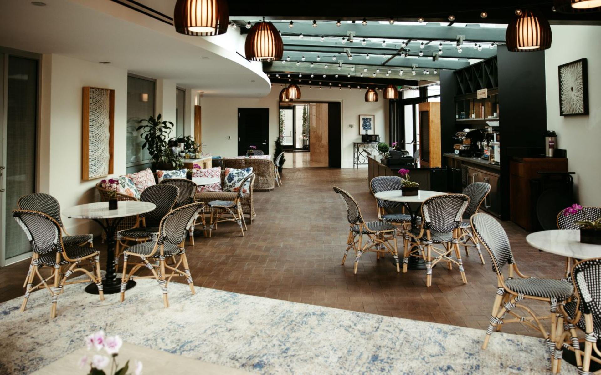 Solarium Lounge