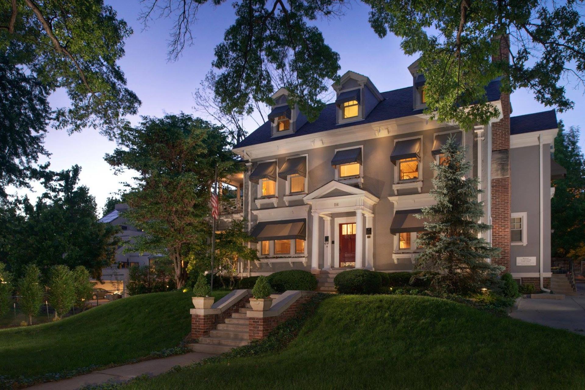 Full Buyout of Southmoreland on the Plaza