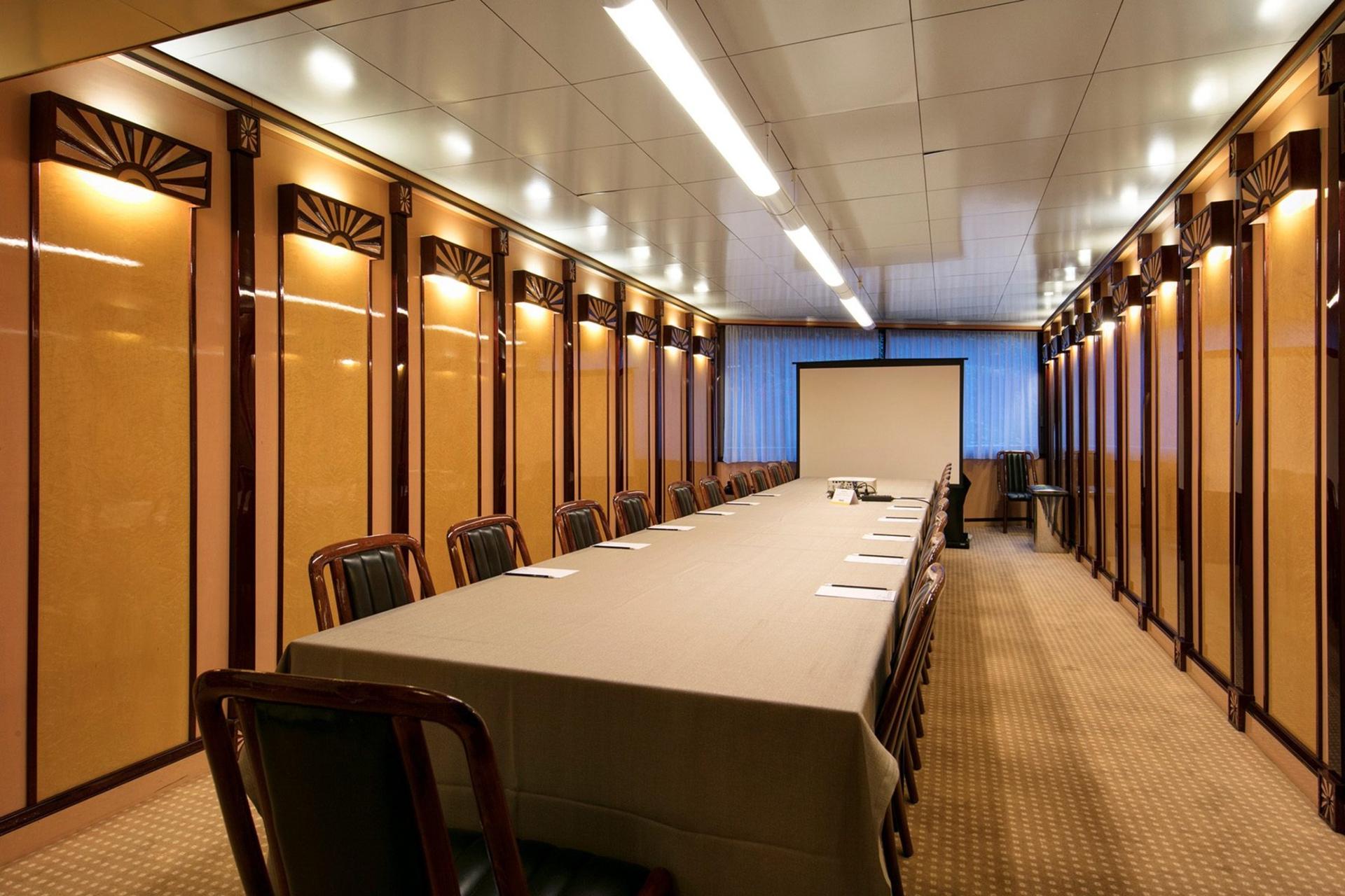 Boardroom 3239