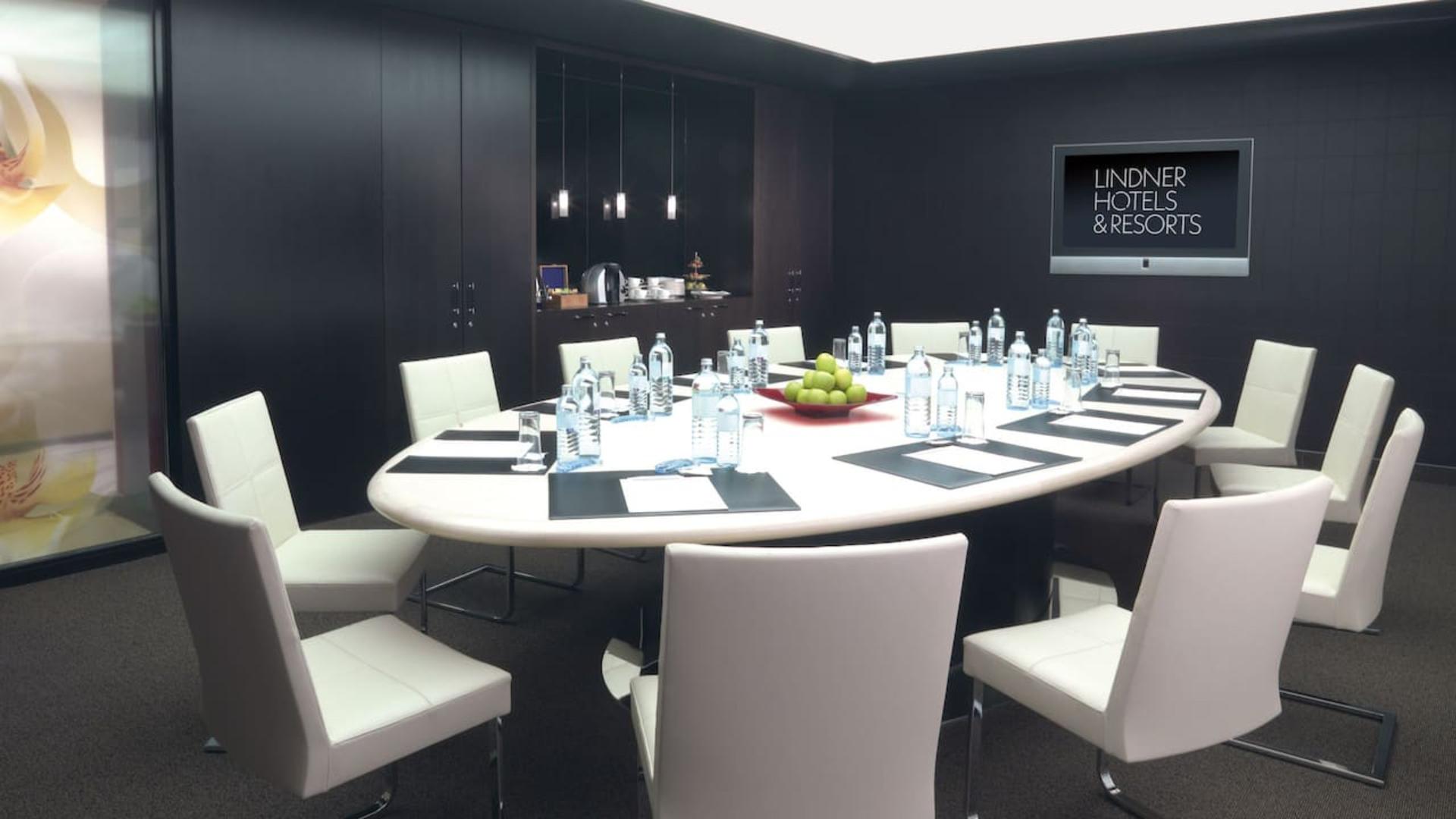 Boardroom Orchide